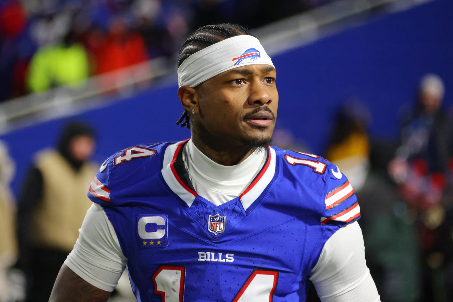 Texans' Stefon Diggs Likes Post Saying Bills Have NFL's Worst Fanbase After Trade