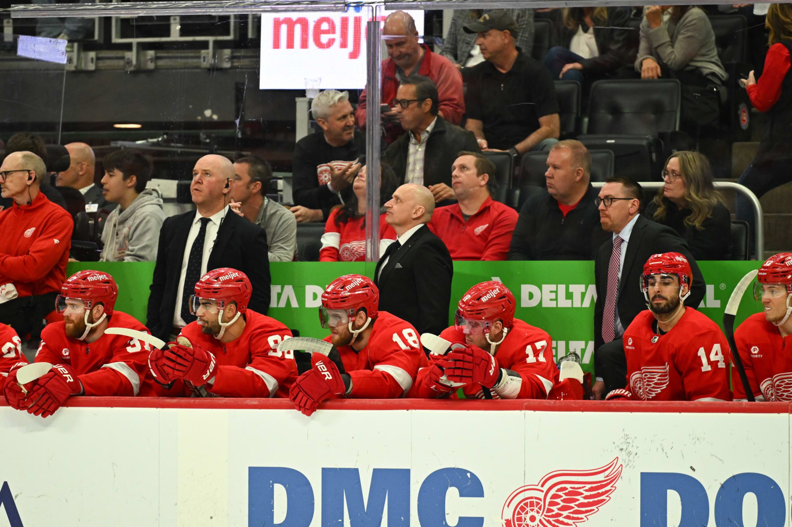 DETROIT, MI - APRIL 09 Detroit Red Wings head coach Derek Lalonde during the game between the Detroit Red Wings and the Washington Capitals Thursday April 9, 2024 at Little Caesars Arena in Detroit, MI. (Photo by Steven King/Icon Sportswire via Getty Images) DETROIT, MI - APRIL 09 Detroit Red Wings head coach Derek Lalonde during the game between the Detroit Red Wings and the Washington Capitals Thursday April 9, 2024 at Little Caesars Arena in Detroit, MI. (Photo by Steven King/Icon Sportswire via Getty Images)