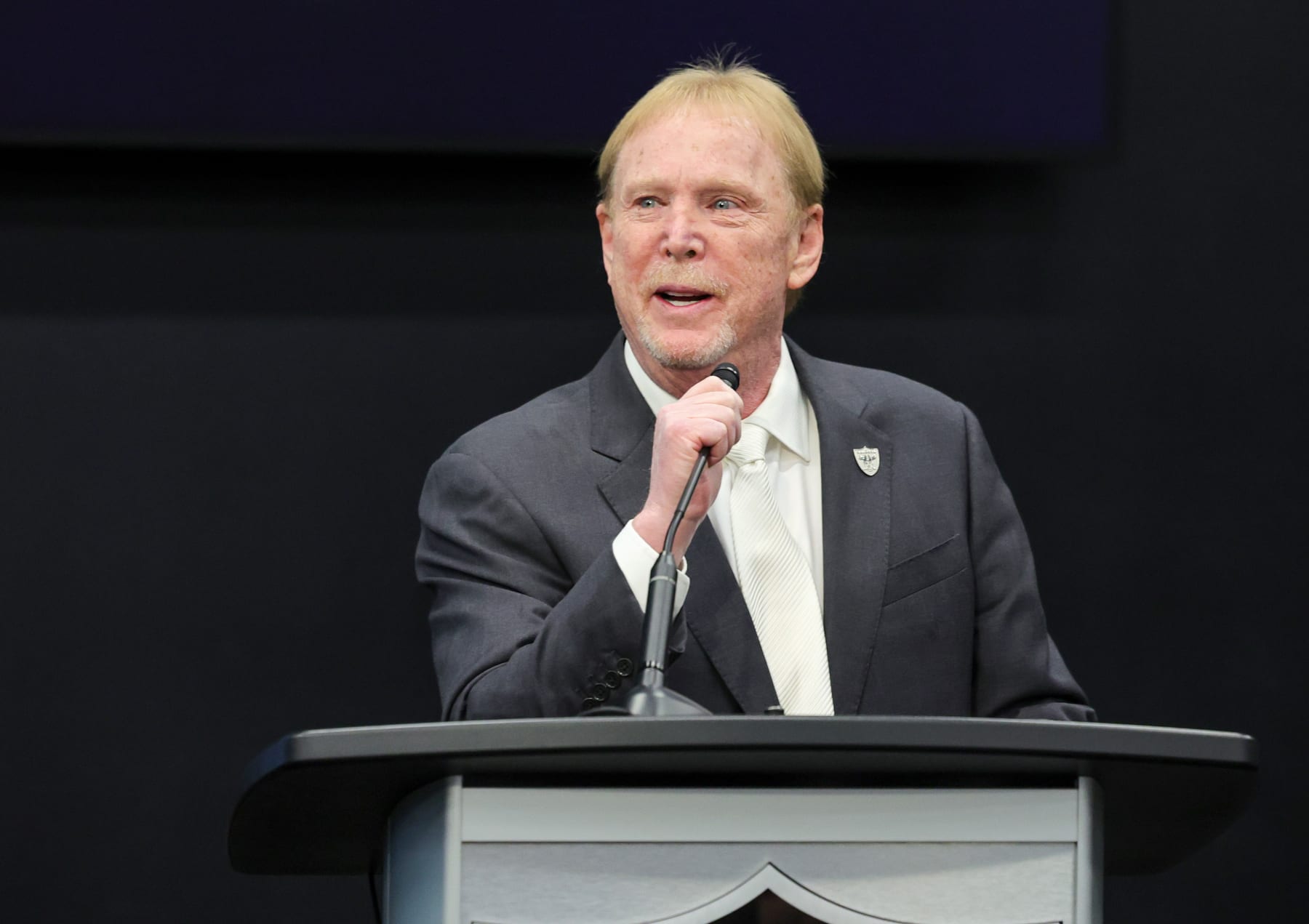 HENDERSON, NEVADA - JANUARY 24: Owner and managing general partner Mark Davis of the Las Vegas Raiders speaks at a news conference introducing Tom Telesco as the general manager and Antonio Pierce as the head coach of the Raiders at the Las Vegas Raiders Headquarters/Intermountain Healthcare Performance Center on January 24, 2024 in Henderson, Nevada. (Photo by Ethan Miller/Getty Images)