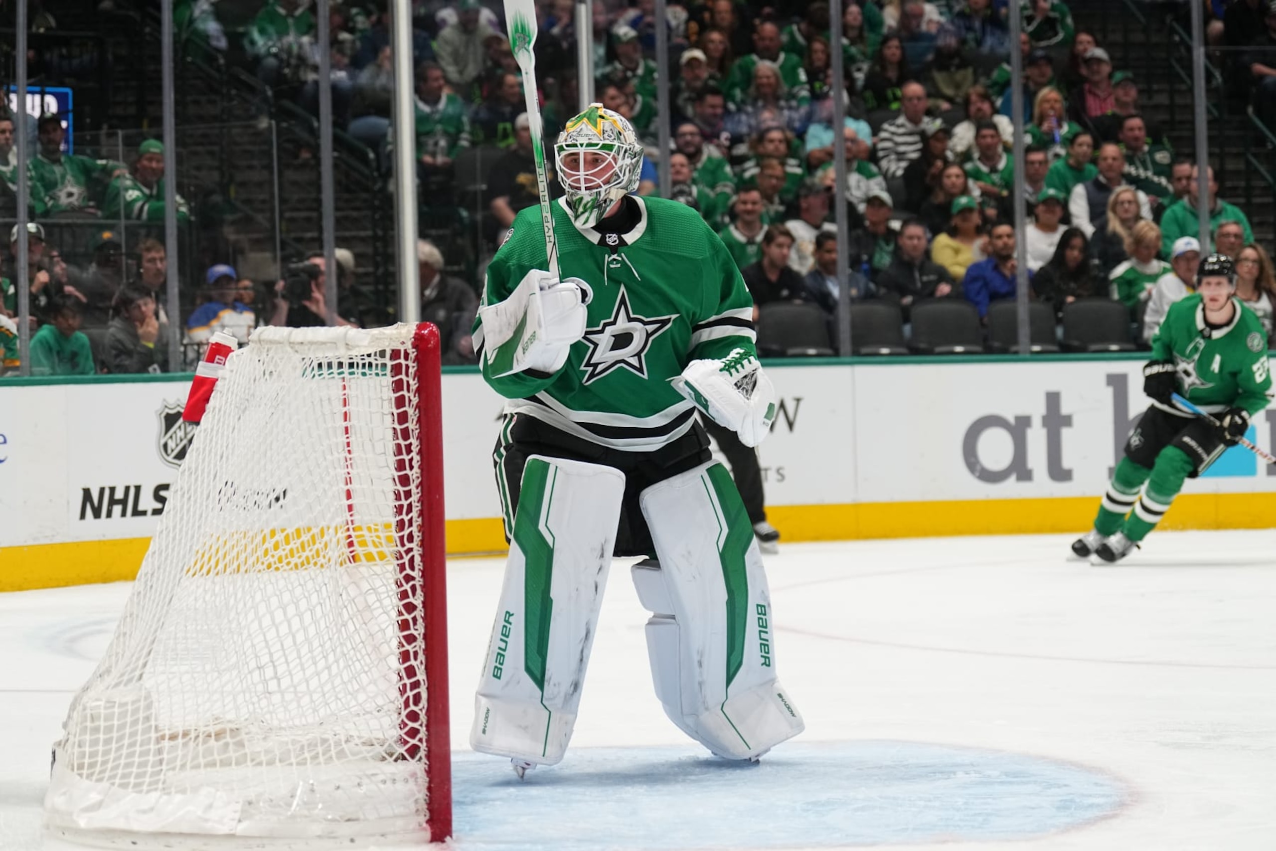 DALLAS, TX - APRIL 9: Jake Oettinger #29 of the Dallas Stars tends goal against the Buffalo Sabers at the American Airlines Center on April 9, 2024 in Dallas, Texas. (Photo by Glenn James/NHLI via Getty Images) DALLAS, TX - APRIL 9: Jake Oettinger #29 of the Dallas Stars tends goal against the Buffalo Sabers at the American Airlines Center on April 9, 2024 in Dallas, Texas. (Photo by Glenn James/NHLI via Getty Images)