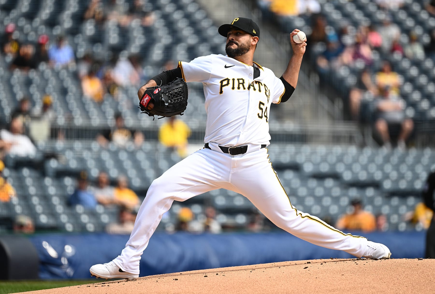 Pittsburgh's Martín Pérez