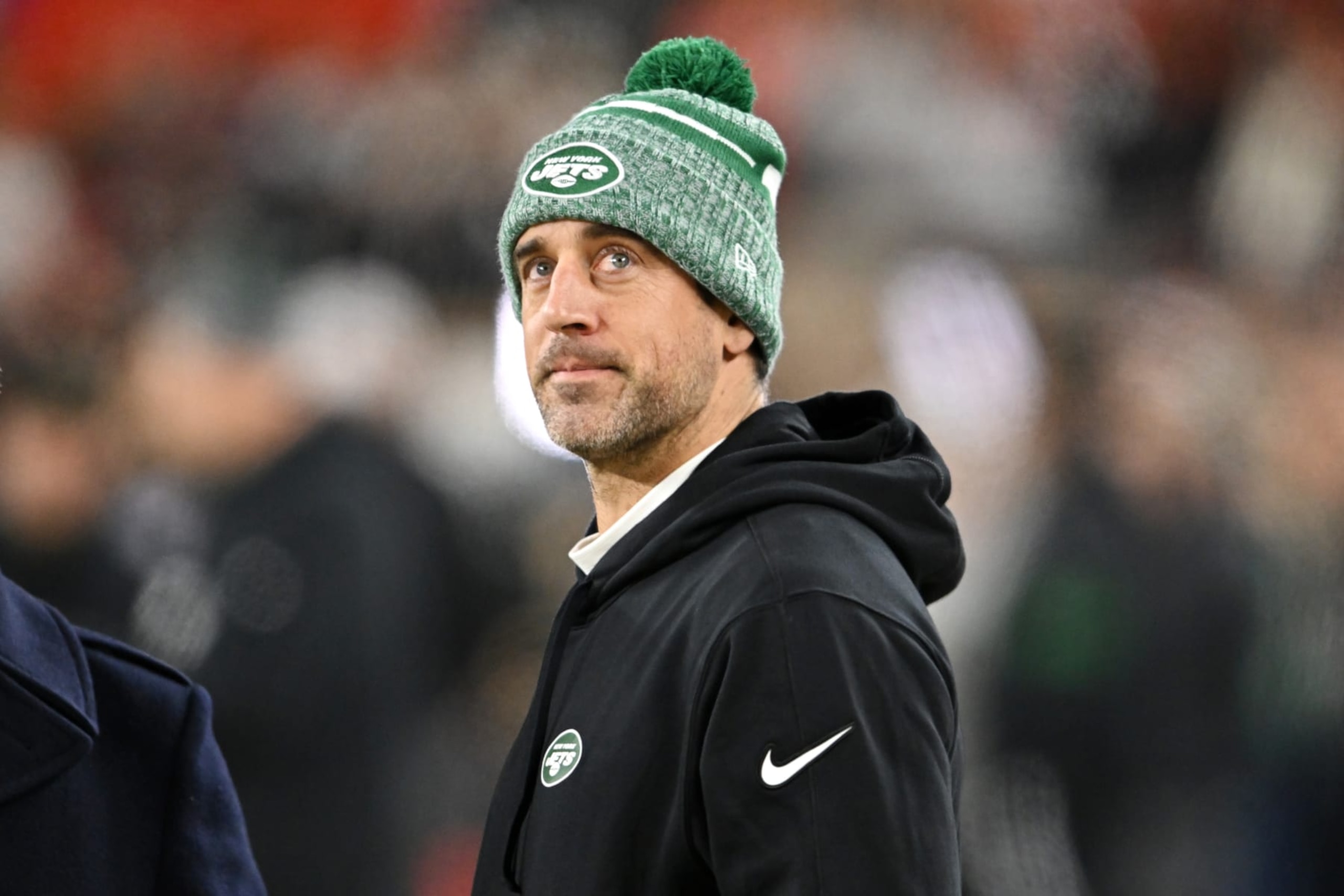 CLEVELAND, OHIO - DECEMBER 28: Aaron Rodgers #8 of the New York Jets looks on prior to playing the Cleveland Browns at Cleveland Browns Stadium on December 28, 2023 in Cleveland, Ohio. (Photo by Nick Cammett/Getty Images) CLEVELAND, OHIO - DECEMBER 28: Aaron Rodgers #8 of the New York Jets looks on prior to playing the Cleveland Browns at Cleveland Browns Stadium on December 28, 2023 in Cleveland, Ohio. (Photo by Nick Cammett/Getty Images)