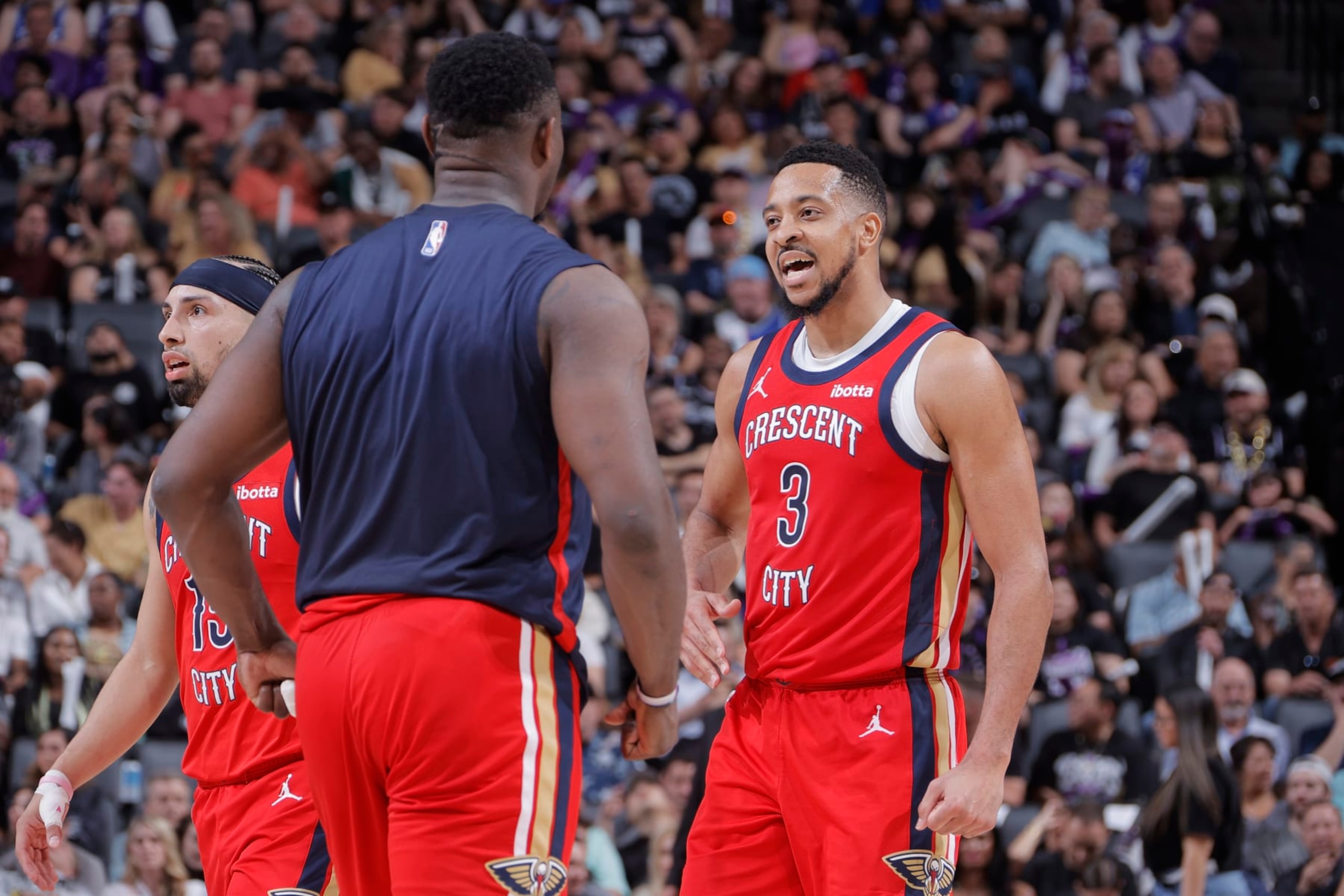 SACRAMENTO, CA - APRIL 11: CJ McCollum #3 of the New Orleans Pelicans celebrates during the game against the Sacramento Kings on April 11, 2024 at Golden 1 Center in Sacramento, California. NOTE TO USER: User expressly acknowledges and agrees that, by downloading and or using this Photograph, user is consenting to the terms and conditions of the Getty Images License Agreement. Mandatory Copyright Notice: Copyright 2024 NBAE (Photo by Rocky Widner/NBAE via Getty Images)