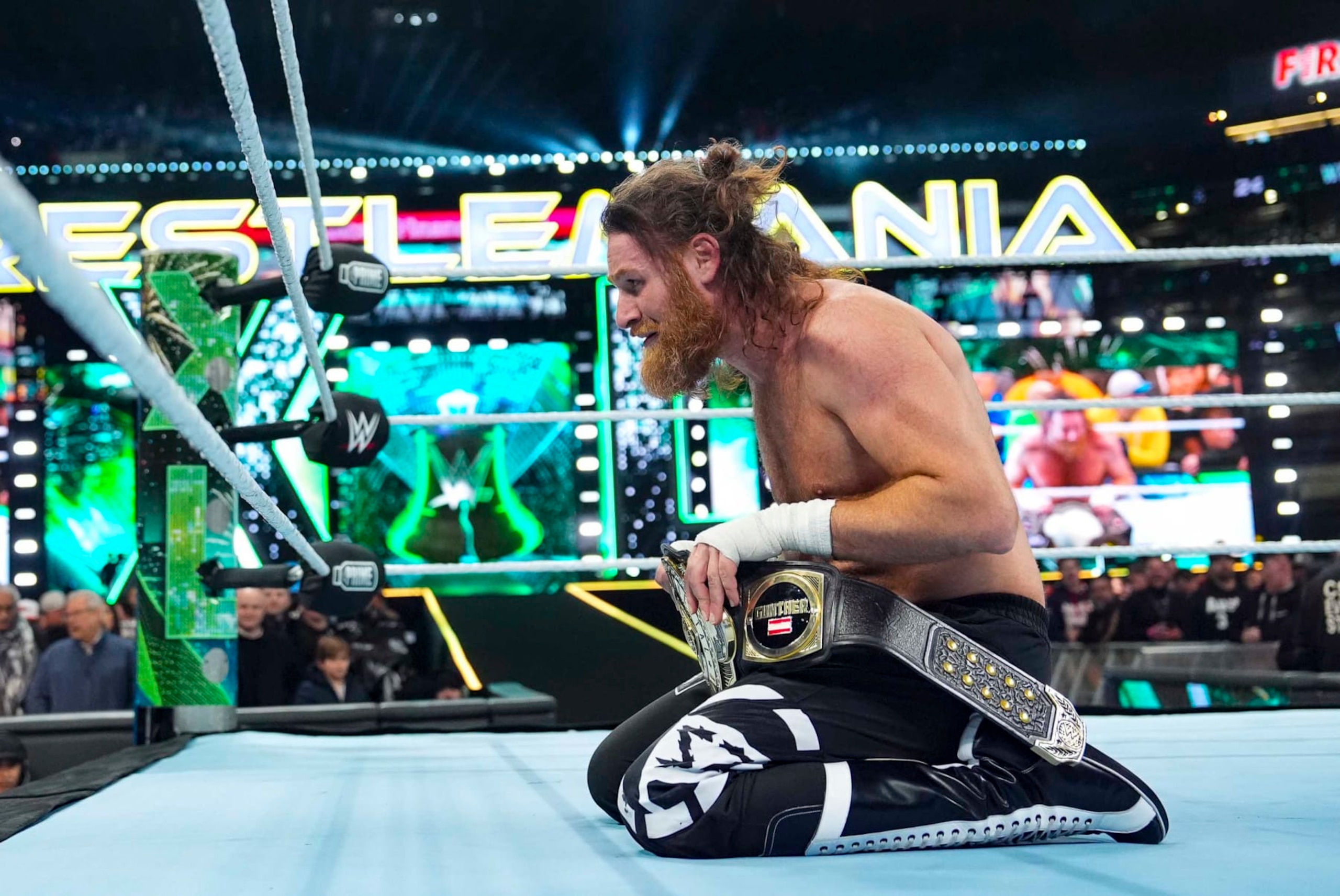PHILADELPHIA, PENNSYLVANIA - APRIL 06: Sami Zayn defeats GUNTHER to win the WWE Intercontinental Championship during Night One of WrestleMania 40 at Lincoln Financial Field on April 6, 2024 in Philadelphia, Pennsylvania. (Photo by WWE/Getty Images) PHILADELPHIA, PENNSYLVANIA - APRIL 06: Sami Zayn defeats GUNTHER to win the WWE Intercontinental Championship during Night One of WrestleMania 40 at Lincoln Financial Field on April 6, 2024 in Philadelphia, Pennsylvania. (Photo by WWE/Getty Images)