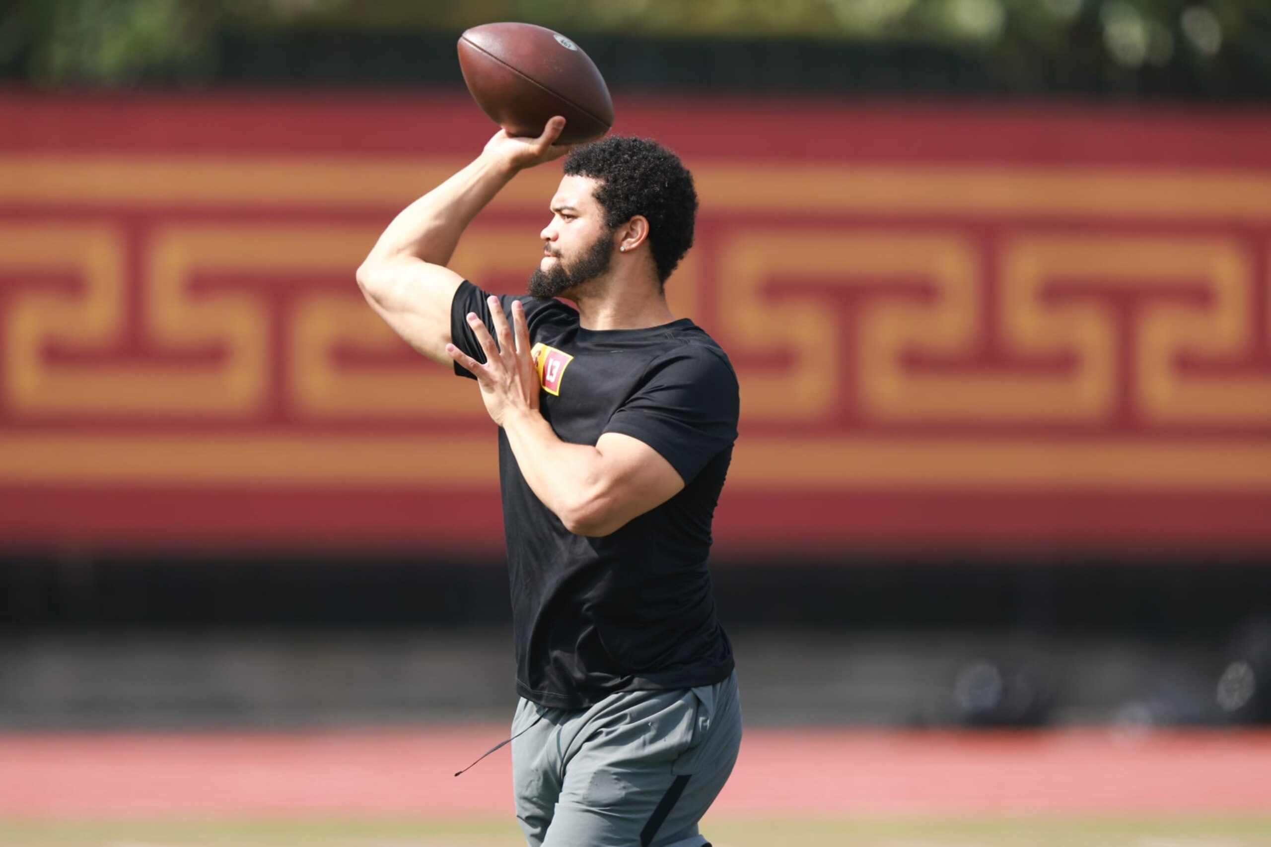 LOS ANGELES, CA - MARCH 20: USC Trojans quarterback Caleb Williams performs drills in front of NFL scouts during the USC Pro Day on March 20, 2024 at Loker Stadium in Los Angeles, CA. (Photo by Jordon Kelly/Icon Sportswire via Getty Images) LOS ANGELES, CA - MARCH 20: USC Trojans quarterback Caleb Williams performs drills in front of NFL scouts during the USC Pro Day on March 20, 2024 at Loker Stadium in Los Angeles, CA. (Photo by Jordon Kelly/Icon Sportswire via Getty Images)