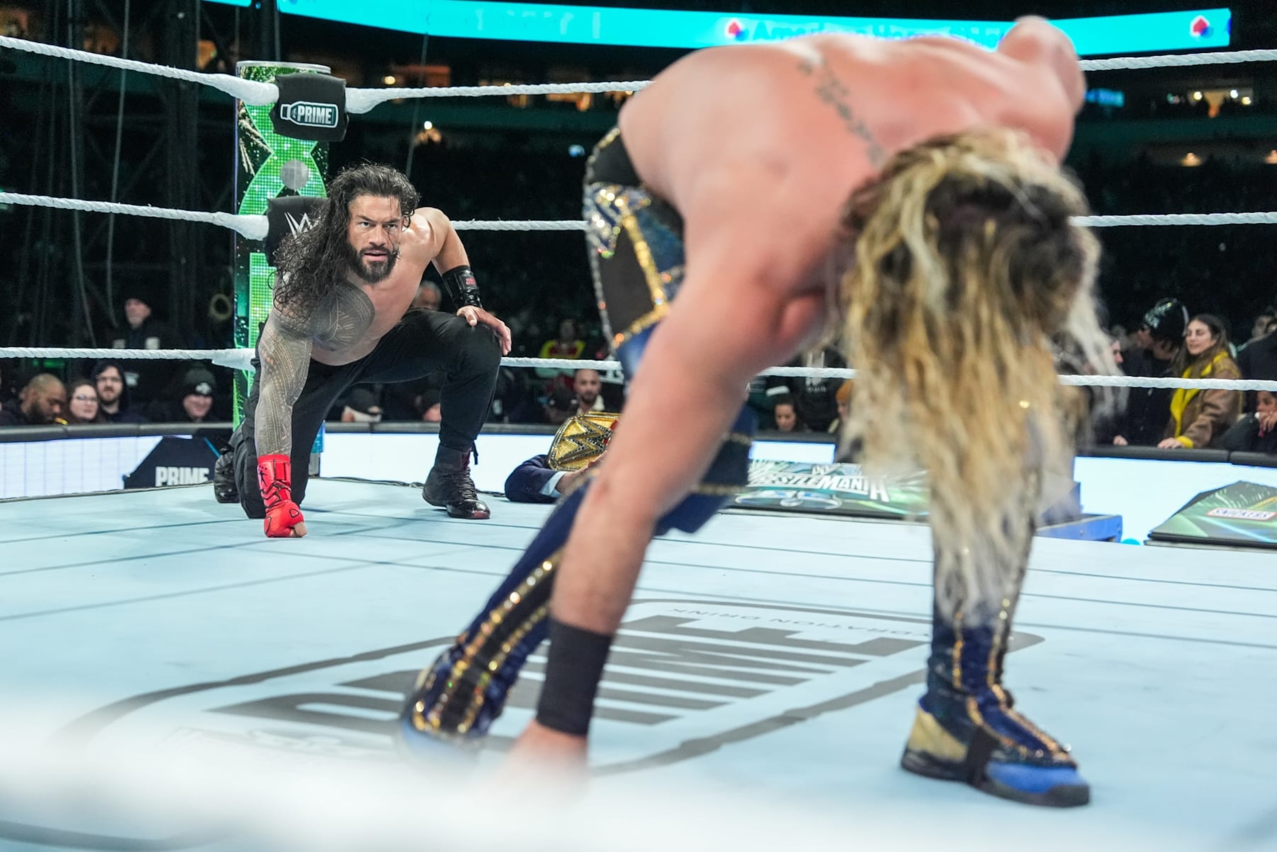 PHILADELPHIA, PENNSYLVANIA - APRIL 6: Roman Reigns in action against Seth Rollins during Night One of WrestleMania 40 at Lincoln Financial Field on April 6, 2024 in Philadelphia, Pennsylvania. (Photo by WWE/Getty Images) PHILADELPHIA, PENNSYLVANIA - APRIL 6: Roman Reigns in action against Seth Rollins during Night One of WrestleMania 40 at Lincoln Financial Field on April 6, 2024 in Philadelphia, Pennsylvania. (Photo by WWE/Getty Images)
