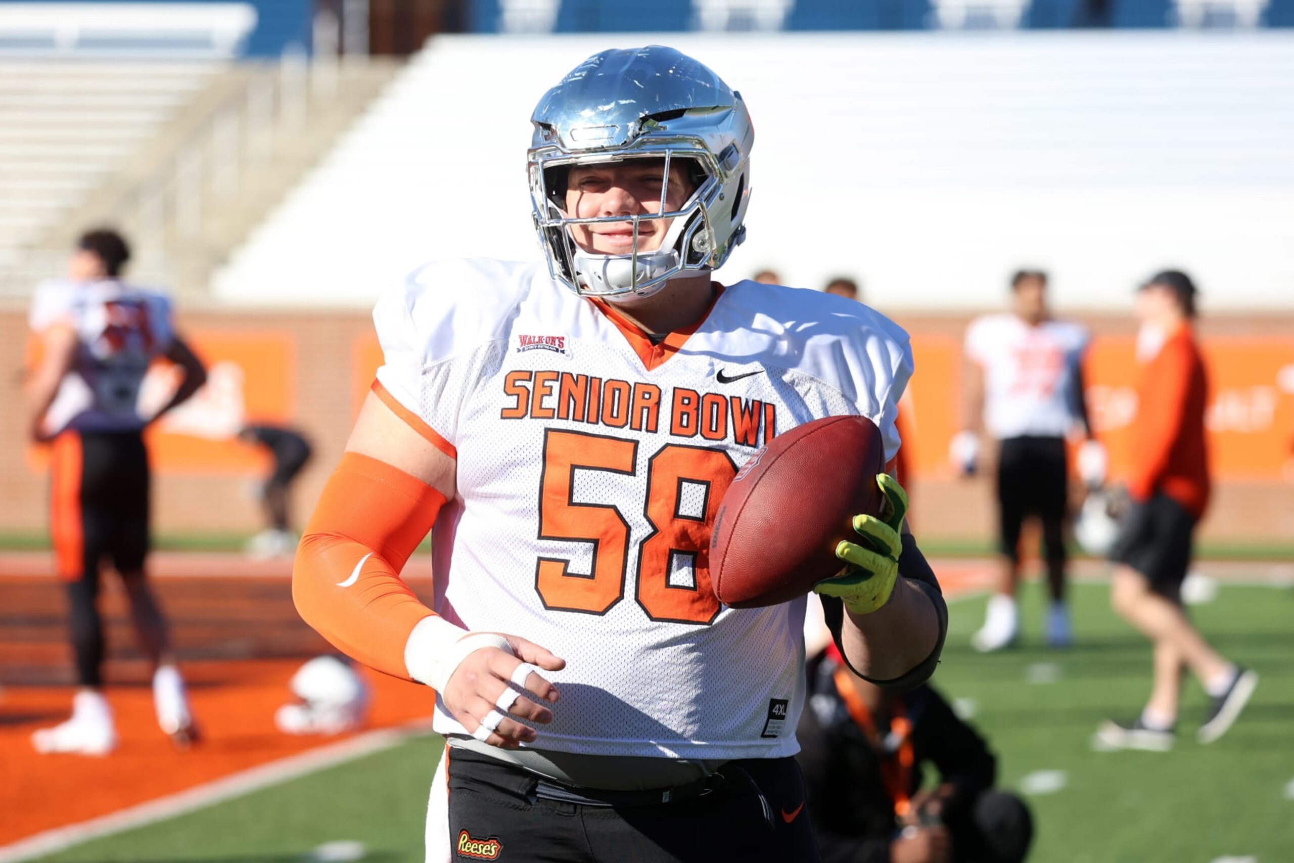 Oregon center Jackson Powers-Johnson Oregon center Jackson Powers-Johnson