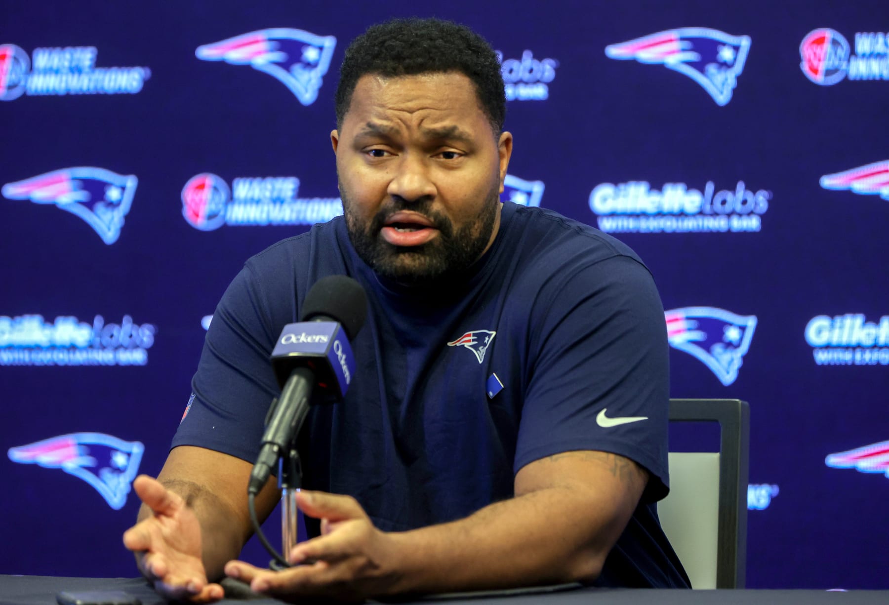 Patriots head coach Jerod Mayo