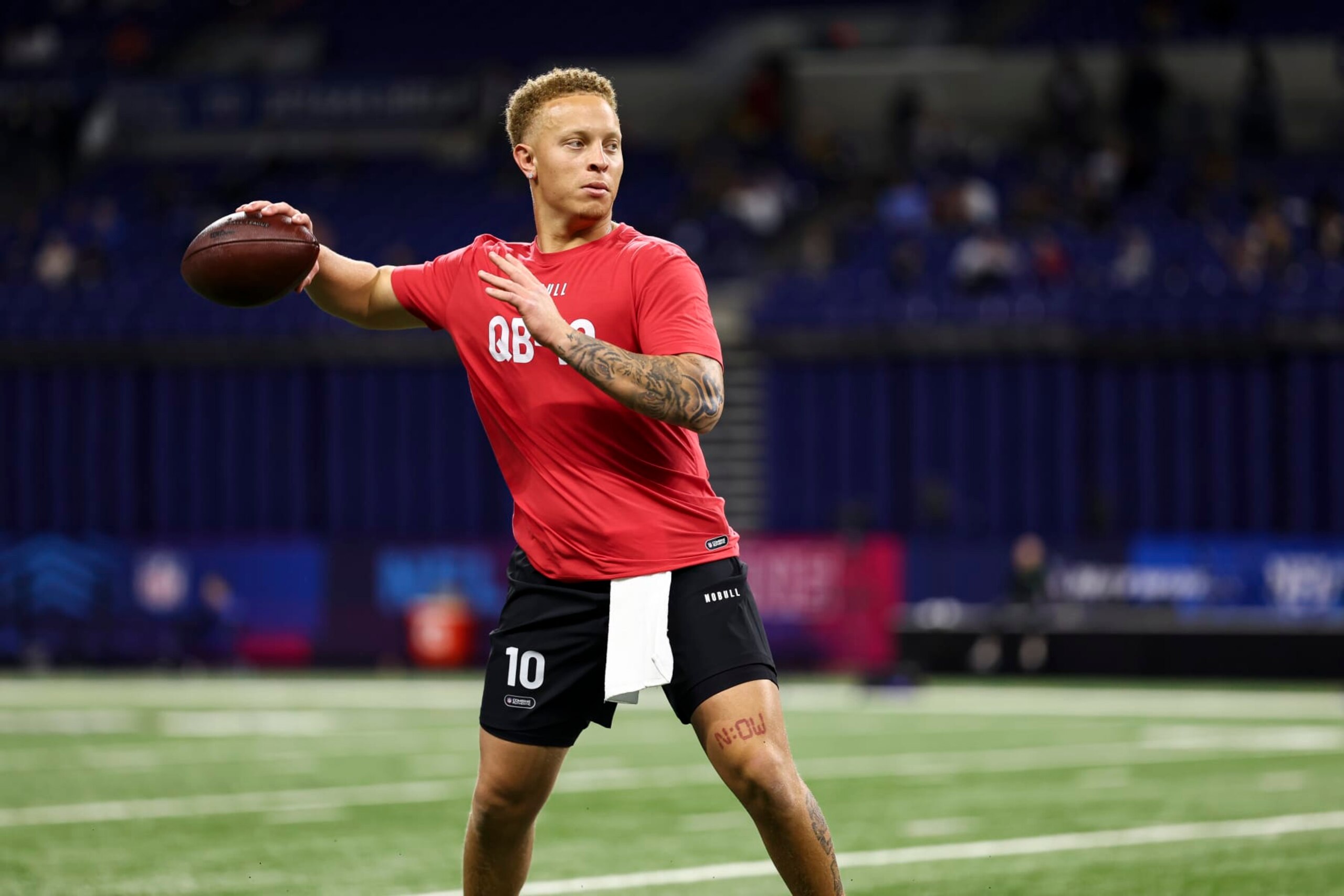 INDIANAPOLIS, INDIANA - MARCH 2: Spencer Rattler #QB10 of South Carolina participates in a drill during the NFL Combine at the Lucas Oil Stadium on March 2, 2024 in Indianapolis, Indiana. (Photo by Kevin Sabitus/Getty Images) INDIANAPOLIS, INDIANA - MARCH 2: Spencer Rattler #QB10 of South Carolina participates in a drill during the NFL Combine at the Lucas Oil Stadium on March 2, 2024 in Indianapolis, Indiana. (Photo by Kevin Sabitus/Getty Images)