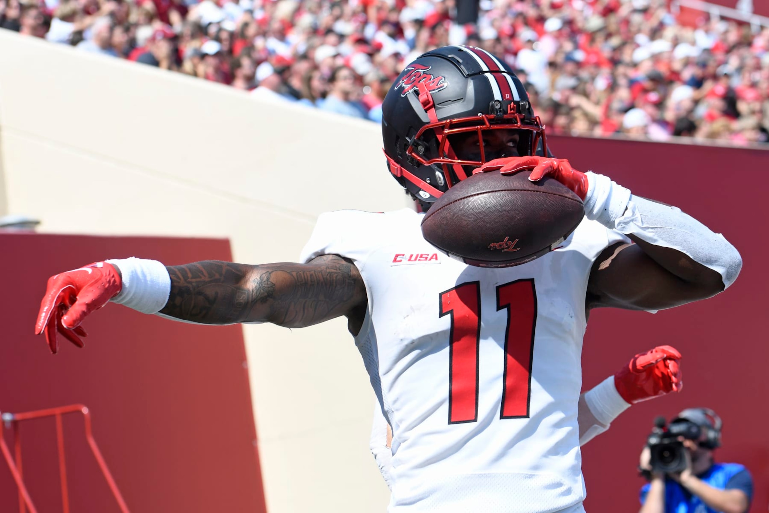 BLOOMINGTON, IN - SEPTEMBER 17: Western Kentucky Hilltoppers wide receiver Malachi Corley (11) reacts after scoring a touchdown during the college football game between the Western Kentucky Hilltoppers and the Indiana Hoosiers on September 17, 2022, at Memorial Stadium in Bloomington, Indiana. (Photo by Michael Allio/Icon Sportswire via Getty Images)