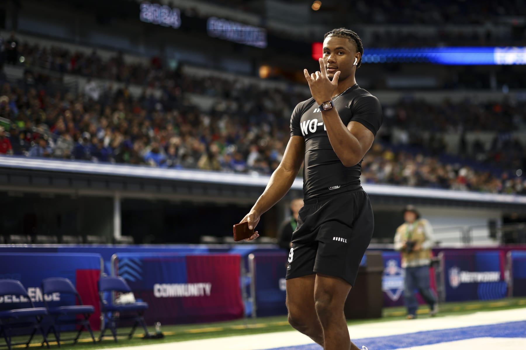 INDIANAPOLIS, INDIANA - MARCH 2: Adonai Mitchell #WO19 of Texas during the NFL Combine at the Lucas Oil Stadium on March 2, 2024 in Indianapolis, Indiana. (Photo by Kevin Sabitus/Getty Images)