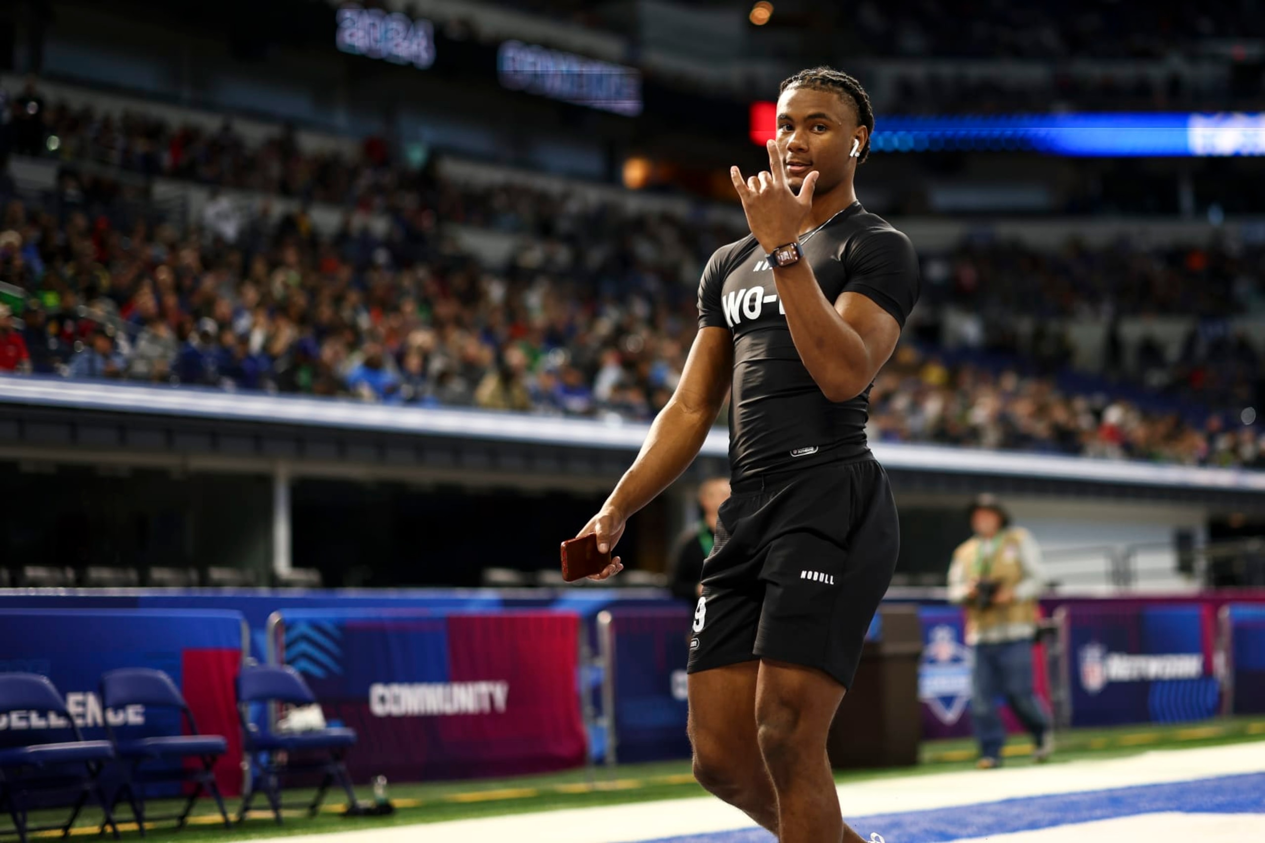 INDIANAPOLIS, INDIANA - MARCH 2: Adonai Mitchell #WO19 of Texas during the NFL Combine at the Lucas Oil Stadium on March 2, 2024 in Indianapolis, Indiana. (Photo by Kevin Sabitus/Getty Images) INDIANAPOLIS, INDIANA - MARCH 2: Adonai Mitchell #WO19 of Texas during the NFL Combine at the Lucas Oil Stadium on March 2, 2024 in Indianapolis, Indiana. (Photo by Kevin Sabitus/Getty Images)