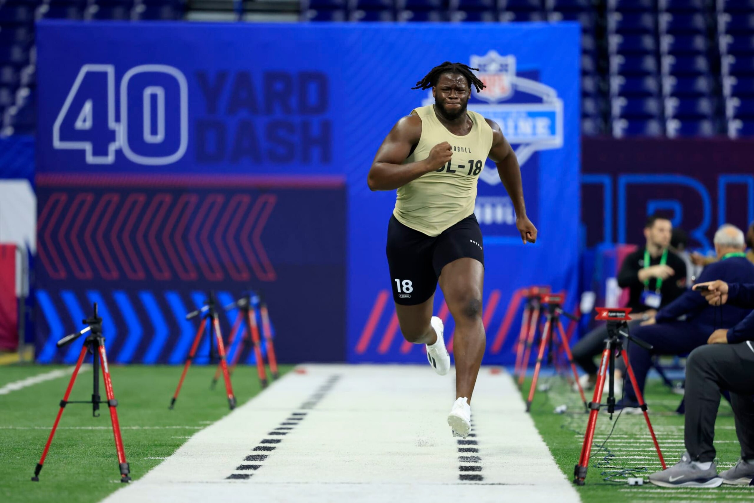 INDIANAPOLIS, INDIANA - MARCH 03: Olu Fashanu #OL18 of Penn State participates in the 40-yard dash during the NFL Combine at Lucas Oil Stadium on March 03, 2024 in Indianapolis, Indiana. (Photo by Justin Casterline/Getty Images) INDIANAPOLIS, INDIANA - MARCH 03: Olu Fashanu #OL18 of Penn State participates in the 40-yard dash during the NFL Combine at Lucas Oil Stadium on March 03, 2024 in Indianapolis, Indiana. (Photo by Justin Casterline/Getty Images)