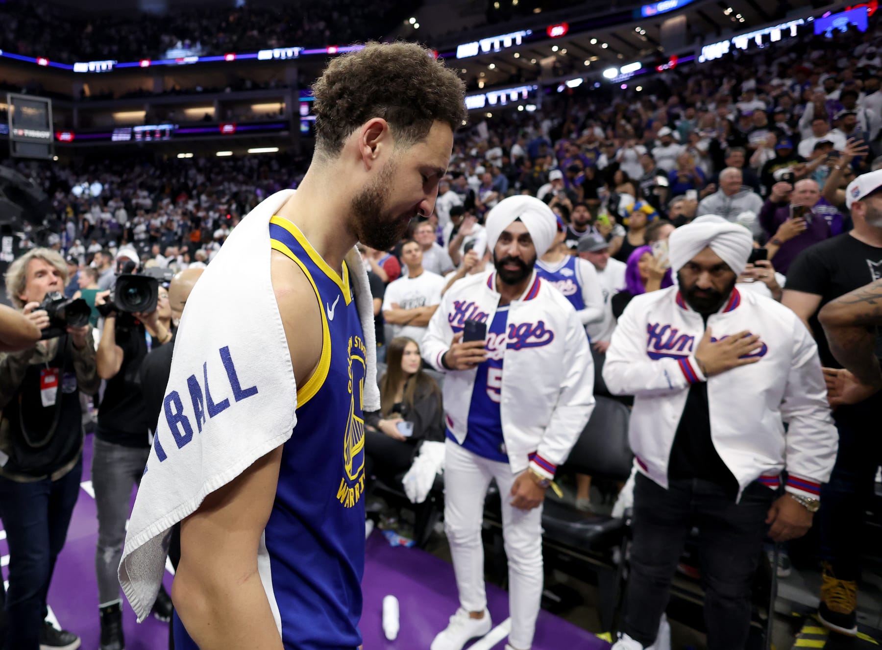 SACRAMENTO, CALIFORNIA - APRIL 16: Klay Thompson #11 of the Golden State Warriors walks off the court after losing to the Sacramento Kings in the Play-In Tournament at Golden 1 Center on April 16, 2024 in Sacramento, California.  NOTE TO USER: User expressly acknowledges and agrees that, by downloading and or using this photograph, User is consenting to the terms and conditions of the Getty Images License Agreement.  (Photo by Ezra Shaw/Getty Images)