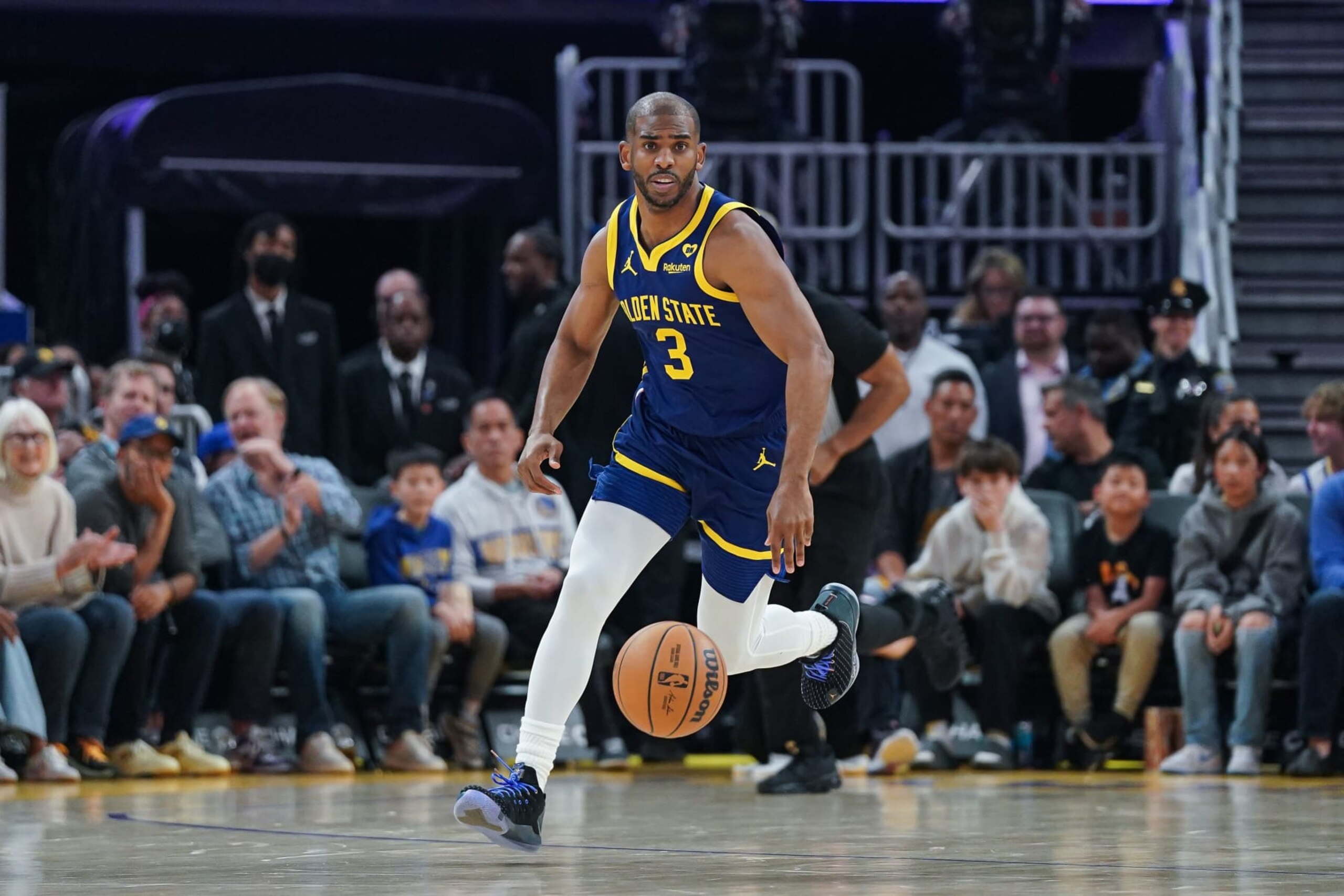 SAN FRANCISCO, CA - APRIL 12: Chris Paul #3 of the Golden State Warriors dribbles the ball up the court in the first quarter against the New Orleans Pelicans at Chase Center on April 12, 2024 in San Francisco, California. NOTE TO USER: User expressly acknowledges and agrees that, by downloading and/or using this photograph, User is consenting to the terms and conditions of the Getty Images License Agreement. (Photo by Kavin Mistry/Getty Images)