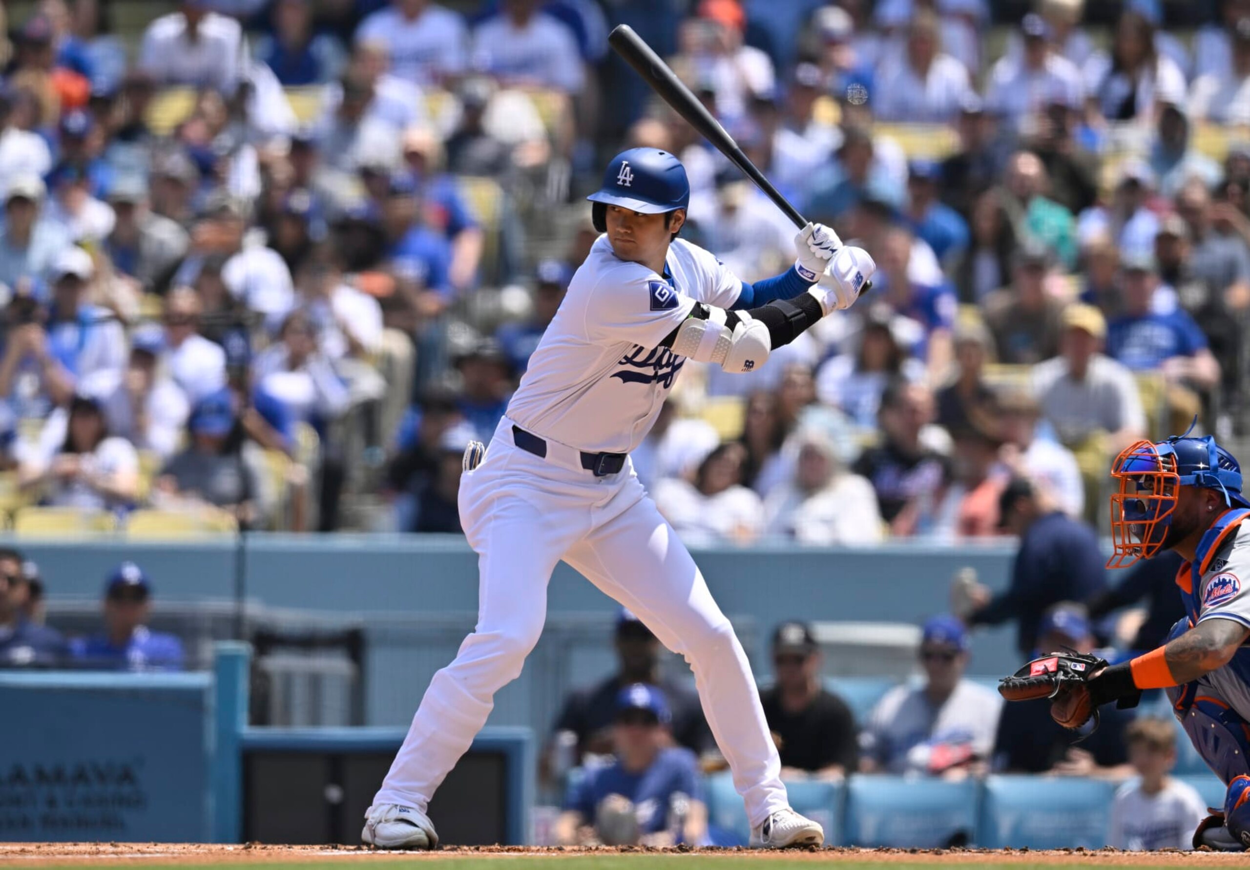 LOS ANGELES, CALIFORNIA - APRIL 20: Shohei Ohtani #17 of the Los Angeles Dodgers bats against the New York Mets in the first inning at Dodger Stadium on April 20, 2024 in Los Angeles, California. (Photo by John McCoy/Getty Images)