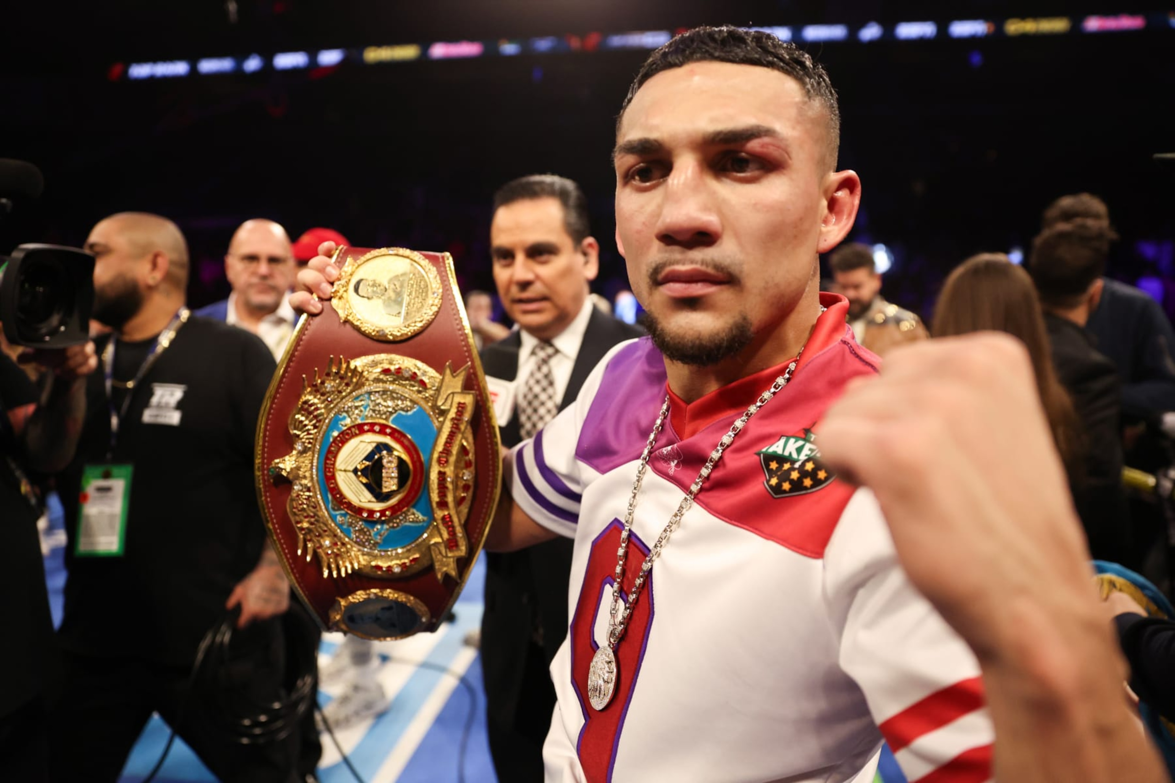 LAS VEGAS, NEVADA - FEBRUARY 08: Teofimo Lopez celebrates defeating Jamaine Ortiz to retain the WBO junior welterweight title at Michelob ULTRA Arena on February 08, 2024 in Las Vegas, Nevada. (Photo by Jamie Squire/Getty Images) LAS VEGAS, NEVADA - FEBRUARY 08: Teofimo Lopez celebrates defeating Jamaine Ortiz to retain the WBO junior welterweight title at Michelob ULTRA Arena on February 08, 2024 in Las Vegas, Nevada. (Photo by Jamie Squire/Getty Images)