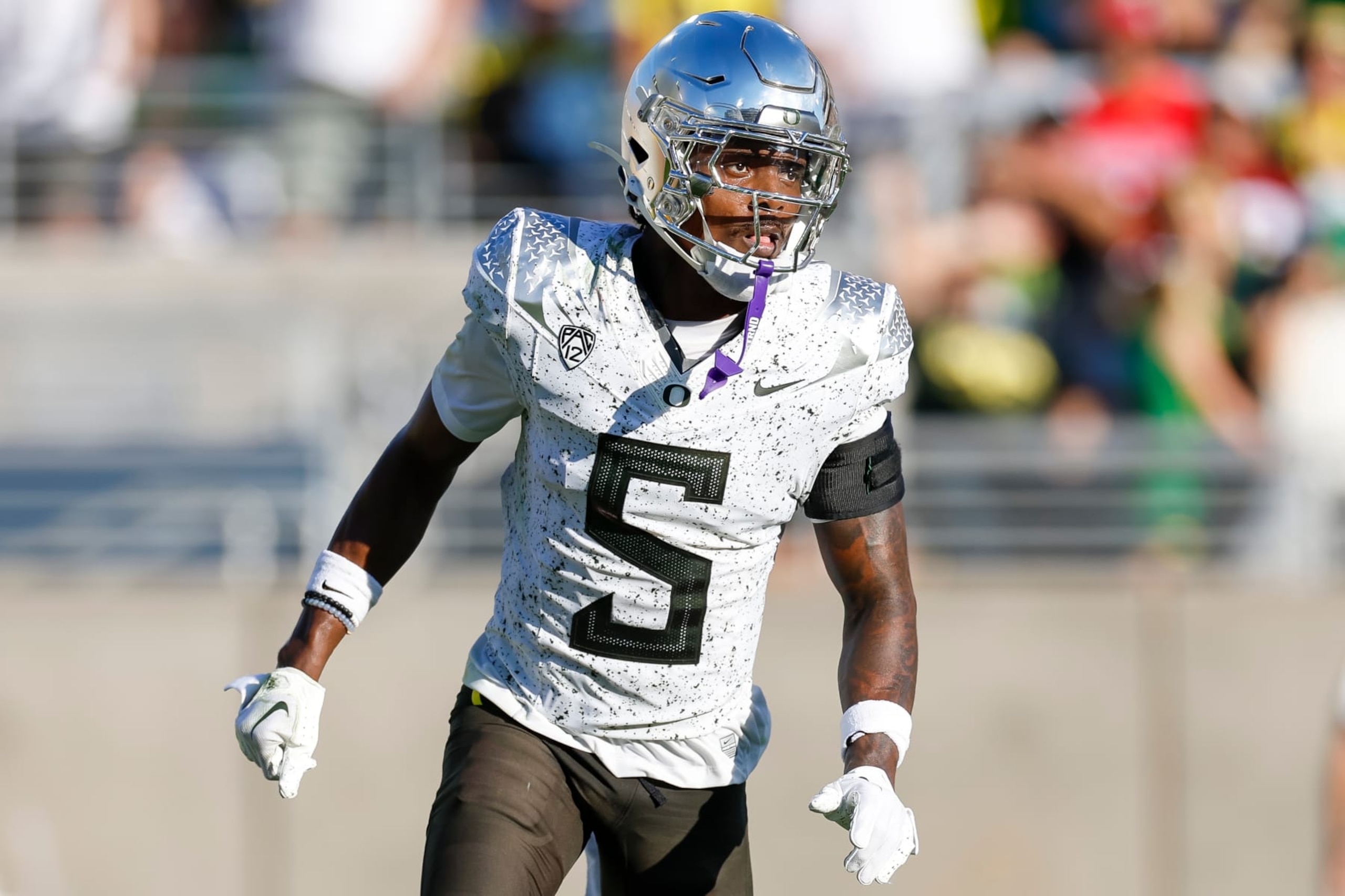 Oregon cornerback Khyree Jackson