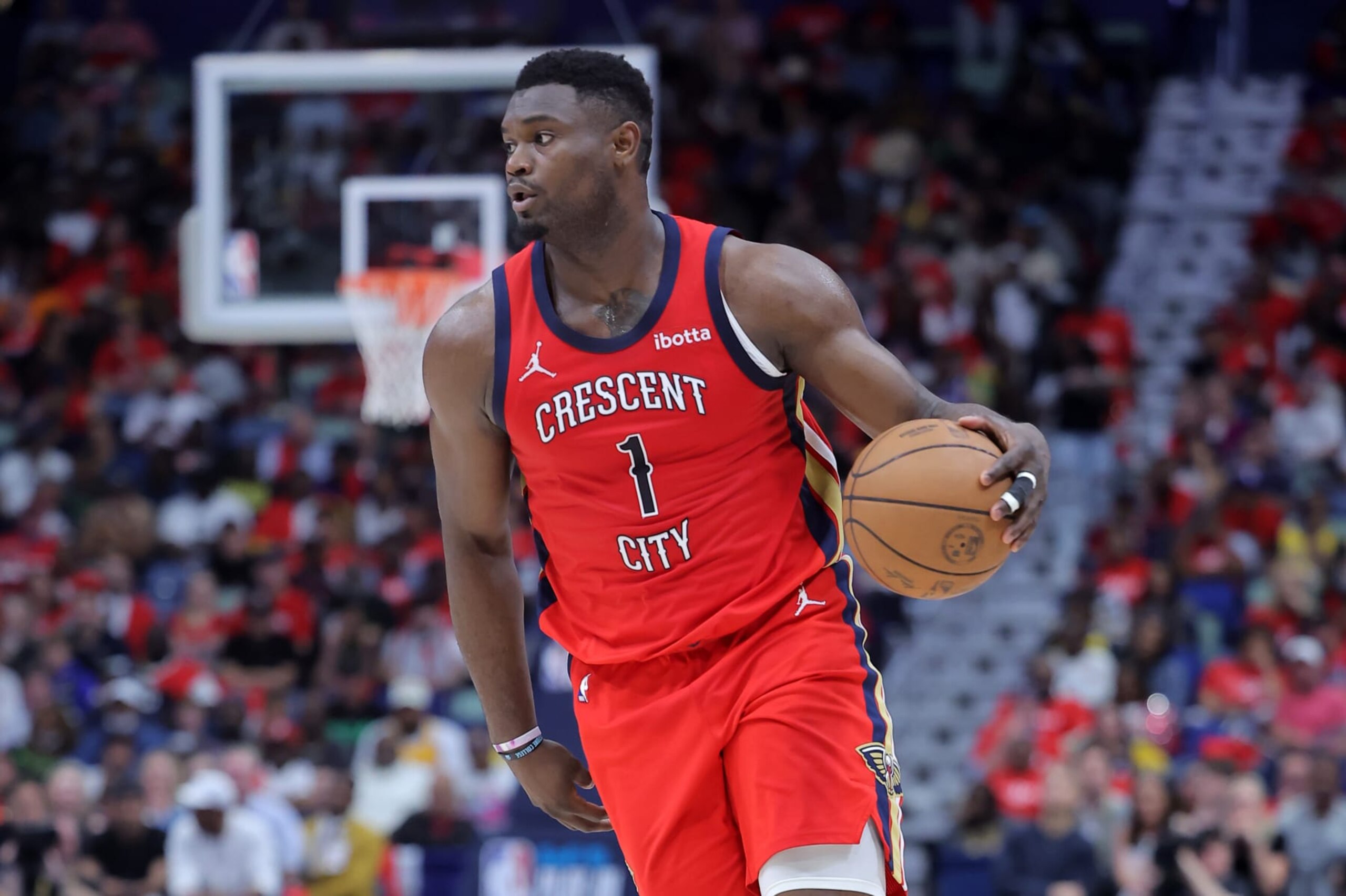 NEW ORLEANS, LOUISIANA - APRIL 16: Zion Williamson #1 of the New Orleans Pelicans drives with the ball against the Los Angeles Lakers during a play-in tournament game at the Smoothie King Center on April 16, 2024 in New Orleans, Louisiana. NOTE TO USER: User expressly acknowledges and agrees that, by downloading and or using this Photograph, user is consenting to the terms and conditions of the Getty Images License Agreement. (Photo by Jonathan Bachman/Getty Images)