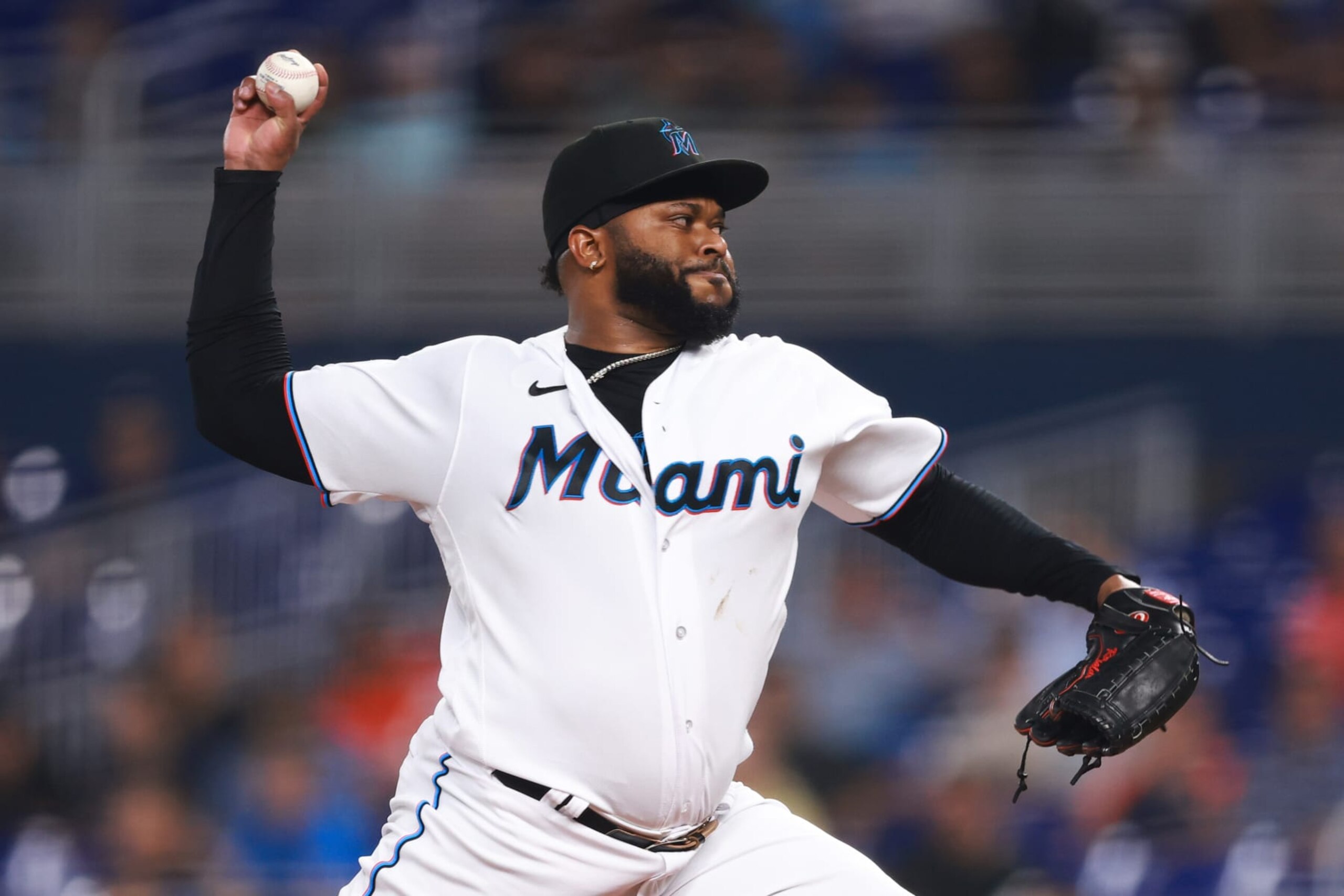 MIAMI, FLORIDA - AUGUST 15: Johnny Cueto #47 of the Miami Marlins pitches against the Houston Astros during the first inning at loanDepot park on August 15, 2023 in Miami, Florida. (Photo by Megan Briggs/Getty Images)