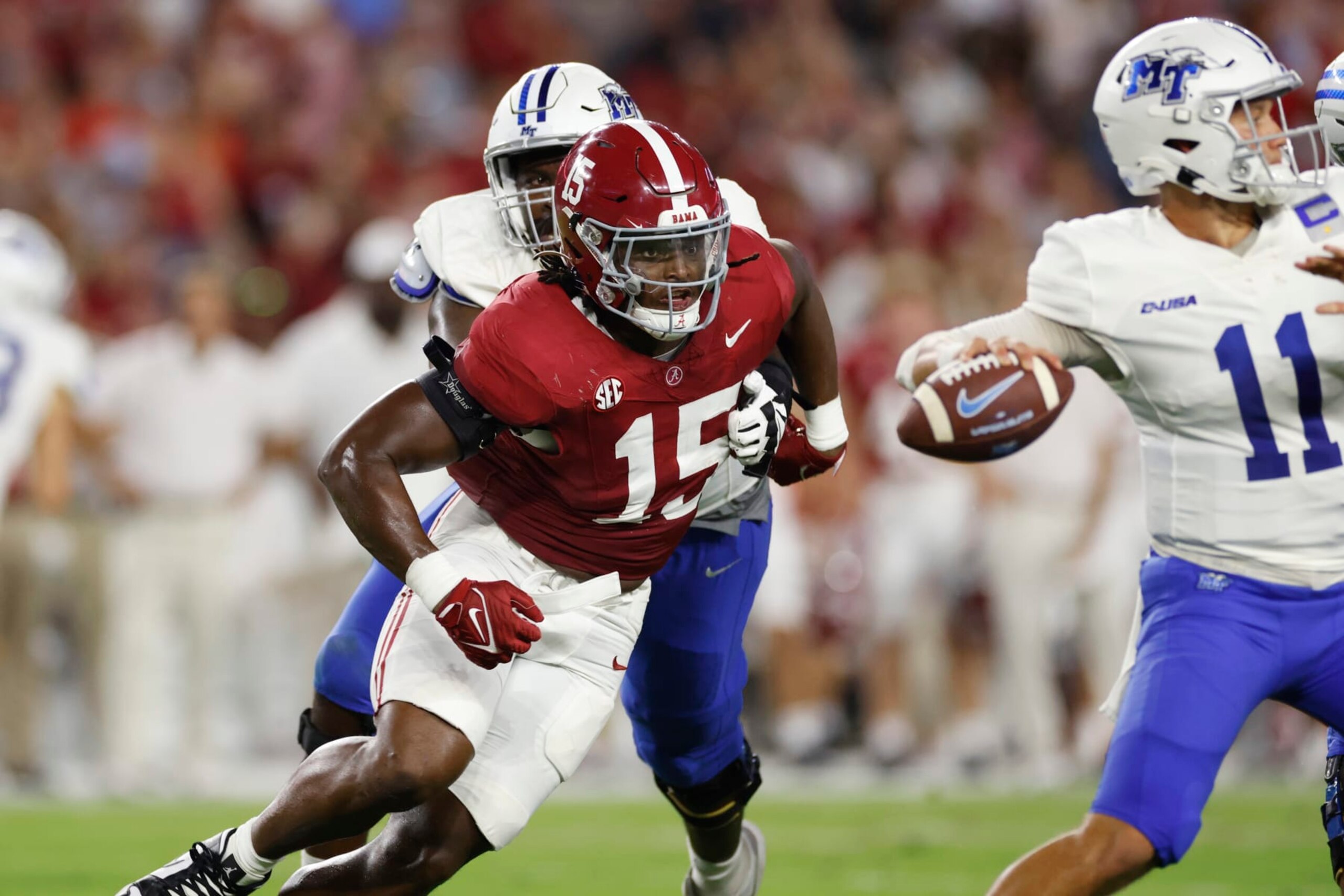 TUSCALOOSA, AL - SEPTEMBER 02: Alabama Crimson Tide linebacker Dallas Turner (15) rushes on defense during a college football game against the Middle Tennessee Blue Raiders on September 02, 2023 at Bryant-Denny Stadium in Tuscaloosa, Alabama. (Photo by Joe Robbins/Icon Sportswire via Getty Images) TUSCALOOSA, AL - SEPTEMBER 02: Alabama Crimson Tide linebacker Dallas Turner (15) rushes on defense during a college football game against the Middle Tennessee Blue Raiders on September 02, 2023 at Bryant-Denny Stadium in Tuscaloosa, Alabama. (Photo by Joe Robbins/Icon Sportswire via Getty Images)