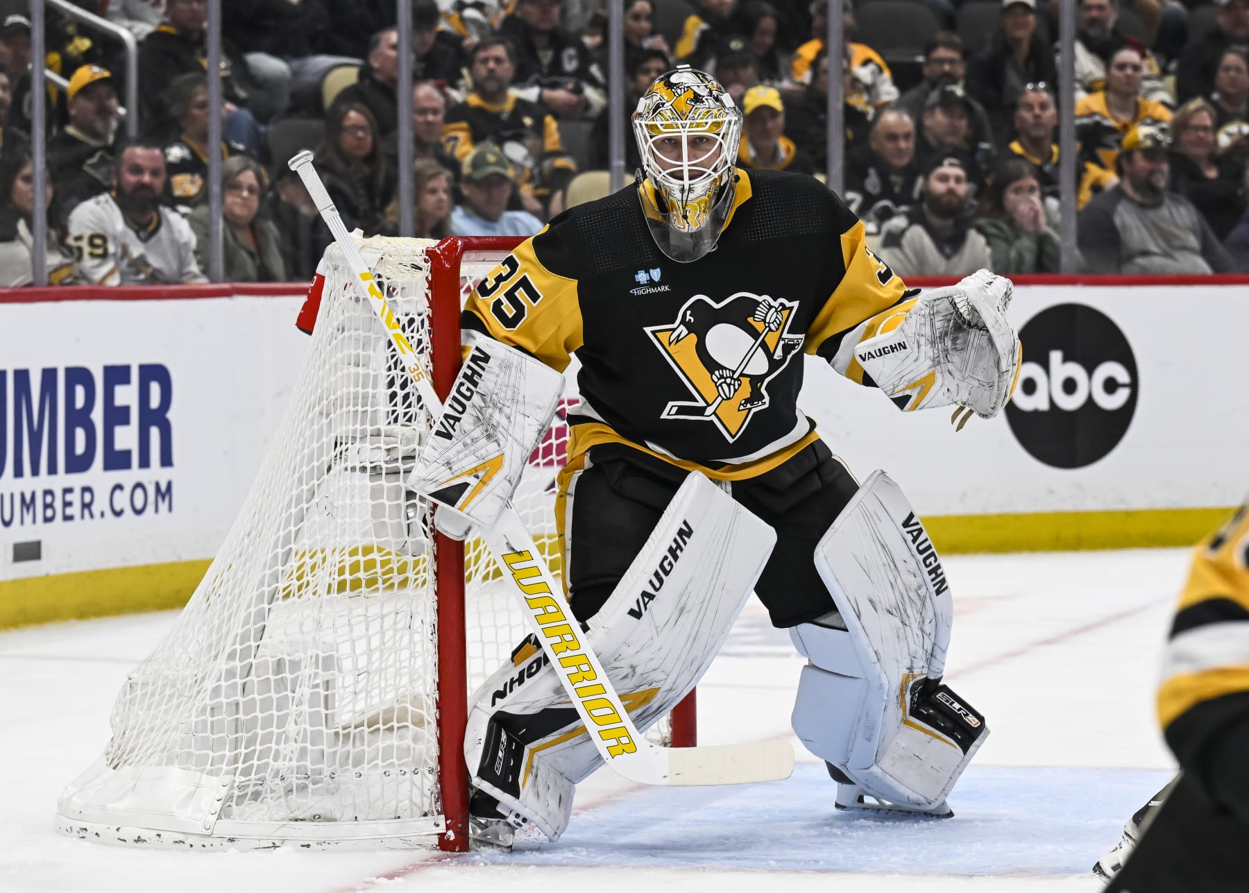 PITTSBURGH, PA - APRIL 13: Pittsburgh Penguins goaltender Tristan Jarry (35) tends net during the third period in the NHL game between the Pittsburgh Penguins and the Boston Bruins on April 13, 2024, at PPG Paints Arena in Pittsburgh, PA. (Photo by Jeanine Leech/Icon Sportswire via Getty Images)