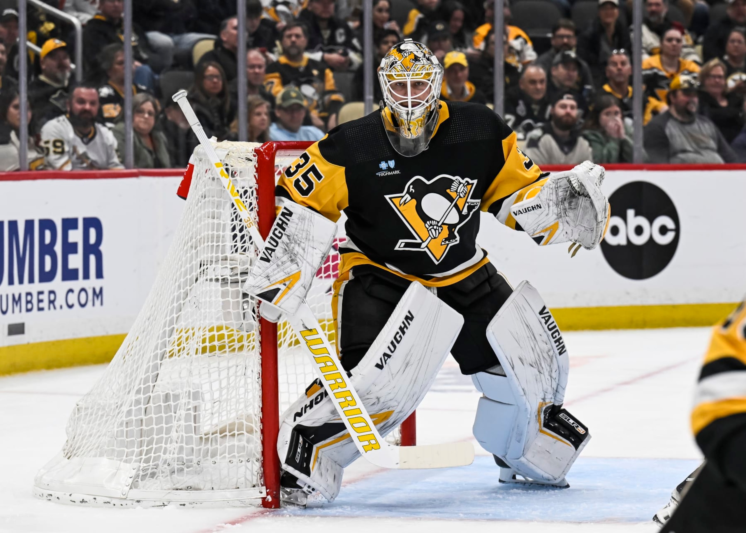 PITTSBURGH, PA - APRIL 13: Pittsburgh Penguins goaltender Tristan Jarry (35) tends net during the third period in the NHL game between the Pittsburgh Penguins and the Boston Bruins on April 13, 2024, at PPG Paints Arena in Pittsburgh, PA. (Photo by Jeanine Leech/Icon Sportswire via Getty Images)
