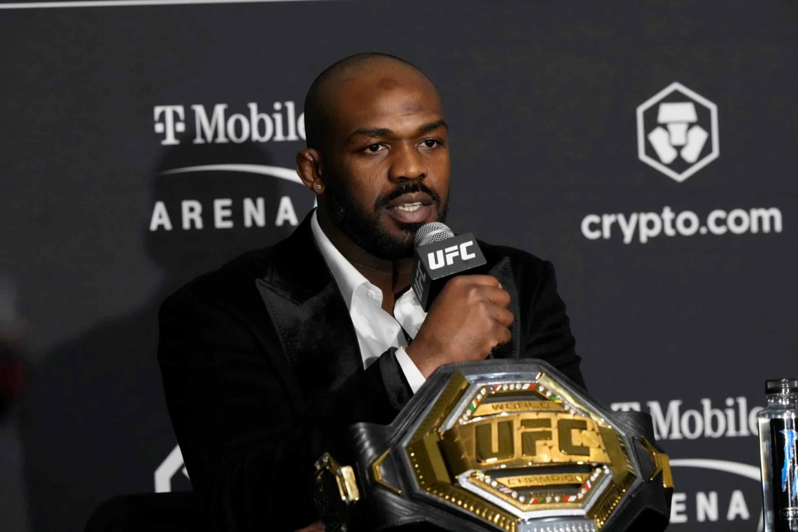 LAS VEGAS, NV - March 5: Jon Jones meets with the media following his win over Cyril Gane at T-Mobile Arena for UFC 285 -Jones vs Gane : Event on March 5, 2023 in Las Vegas, NV, United States.(Photo by Louis Grasse/PxImages/Icon Sportswire via Getty Images) LAS VEGAS, NV - March 5: Jon Jones meets with the media following his win over Cyril Gane at T-Mobile Arena for UFC 285 -Jones vs Gane : Event on March 5, 2023 in Las Vegas, NV, United States.(Photo by Louis Grasse/PxImages/Icon Sportswire via Getty Images)