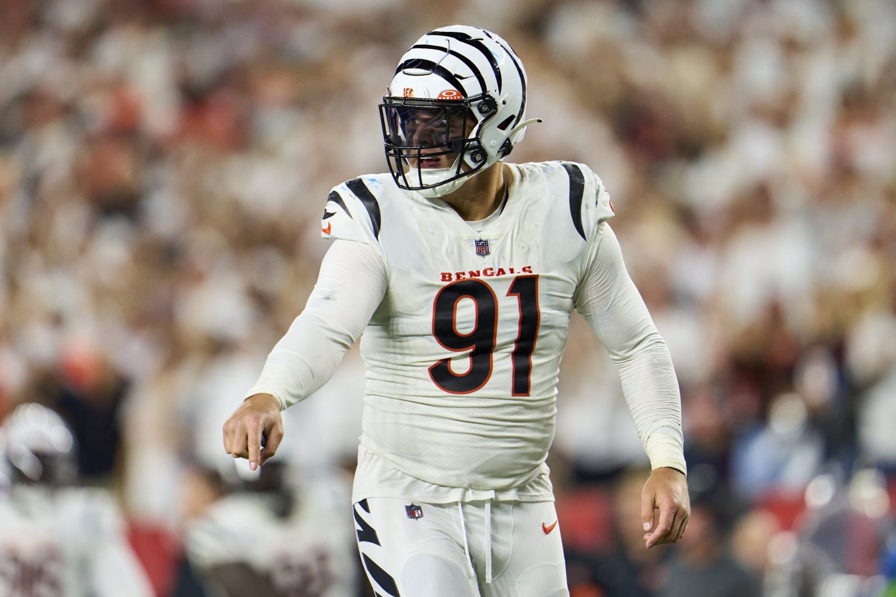 CINCINNATI, OH - SEPTEMBER 25: Trey Hendrickson #91 of the Cincinnati Bengals celebrates after a sack against the Los Angeles Rams during the second half at Paycor Stadium on September 25, 2023 in Cincinnati, Ohio. (Photo by Cooper Neill/Getty Images)