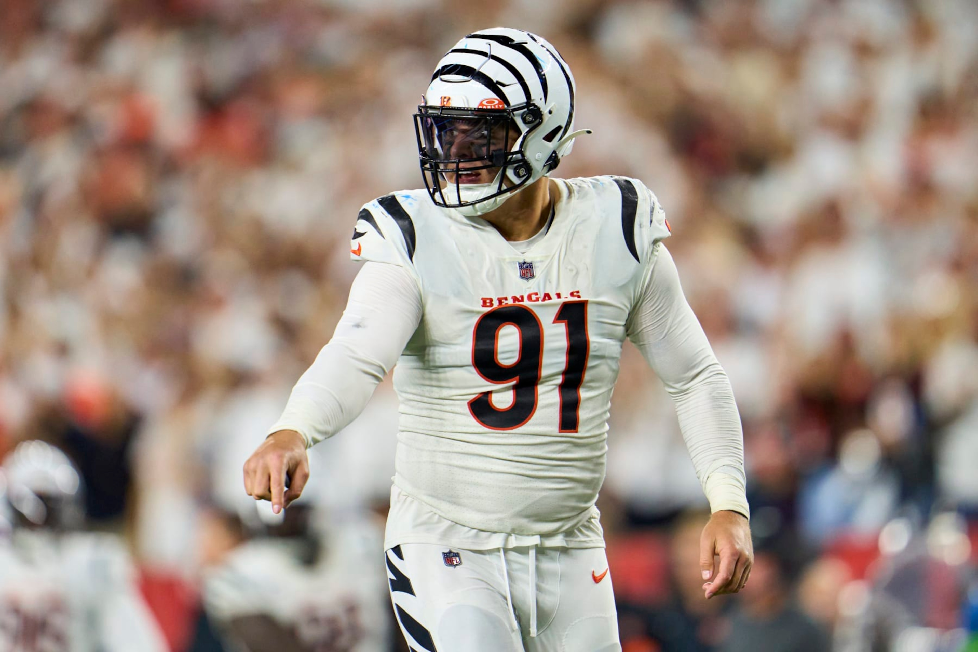 CINCINNATI, OH - SEPTEMBER 25: Trey Hendrickson #91 of the Cincinnati Bengals celebrates after a sack against the Los Angeles Rams during the second half at Paycor Stadium on September 25, 2023 in Cincinnati, Ohio. (Photo by Cooper Neill/Getty Images)