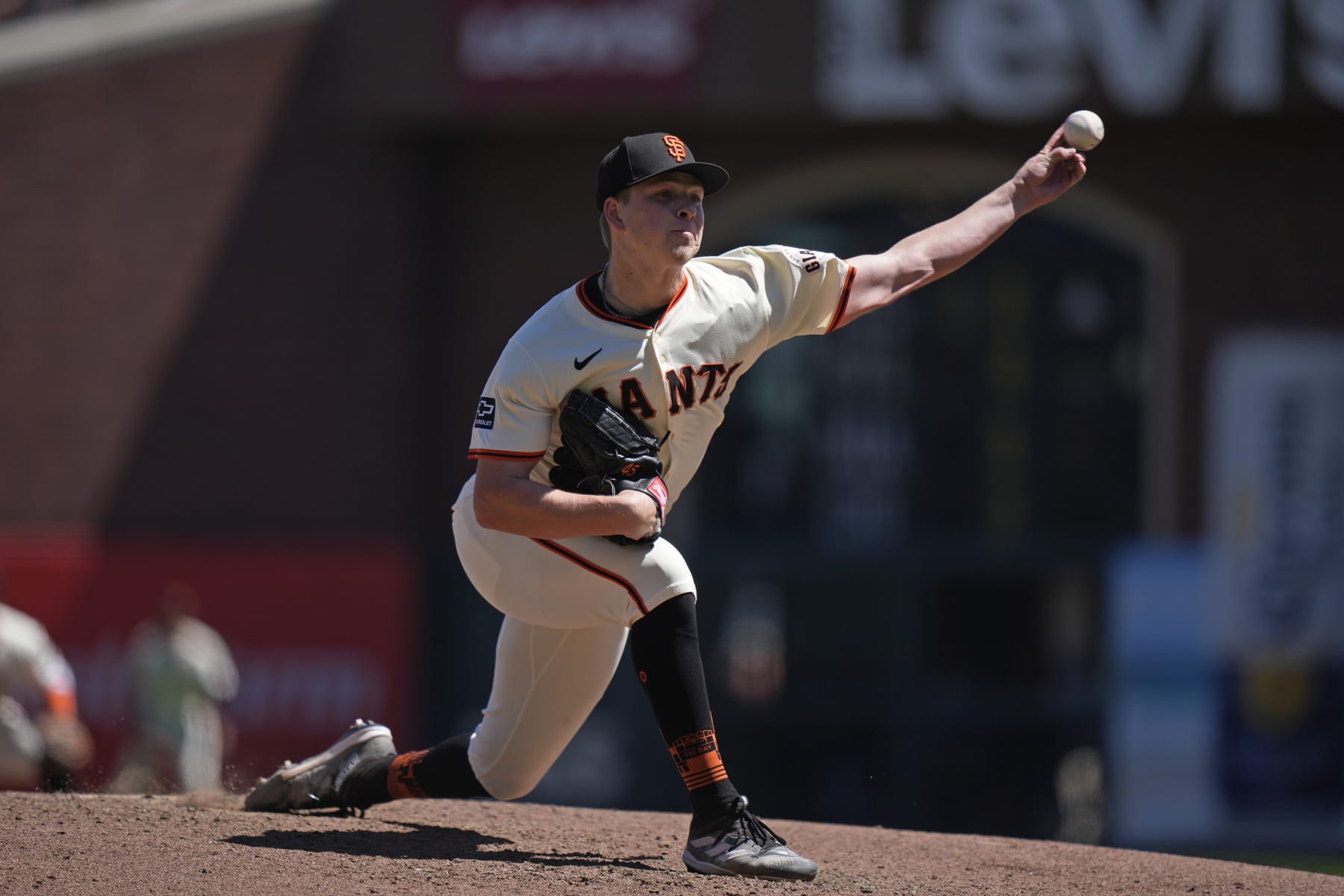 SAN FRANCISCO, CALIFORNIA - APRIL 20: Kyle Harrison #45 of the San Francisco Giants pitches at Oracle Park on April 20, 2024 in San Francisco, California. (Photo by Andy Kuno/San Francisco Giants/Getty Images)