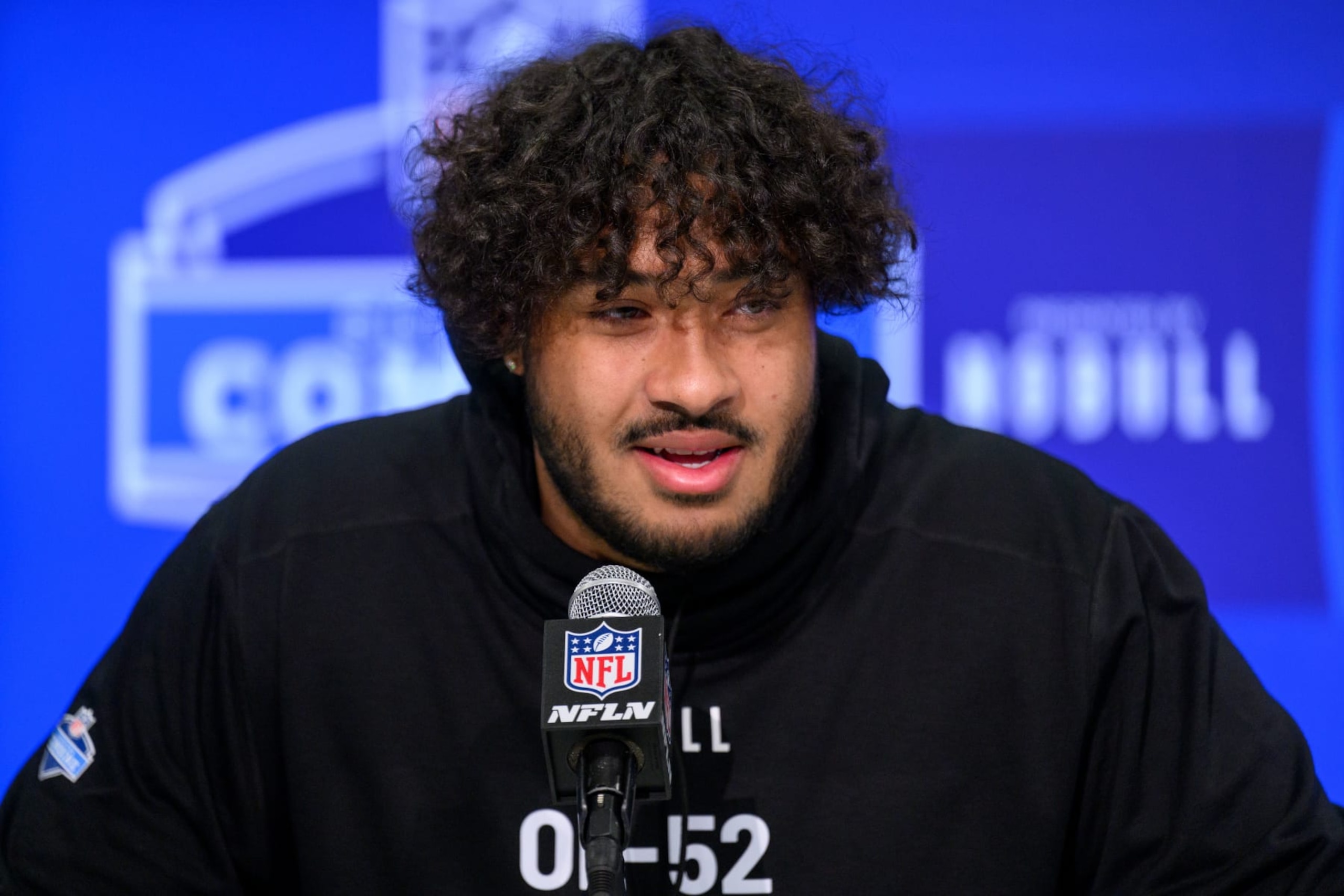 INDIANAPOLIS, IN - MARCH 02: Arizona offensive lineman Jordan Morgan answers questions from the media during the NFL Scouting Combine on March 2, 2024, at the Indiana Convention Center in Indianapolis, IN. (Photo by Zach Bolinger/Icon Sportswire via Getty Images) INDIANAPOLIS, IN - MARCH 02: Arizona offensive lineman Jordan Morgan answers questions from the media during the NFL Scouting Combine on March 2, 2024, at the Indiana Convention Center in Indianapolis, IN. (Photo by Zach Bolinger/Icon Sportswire via Getty Images)