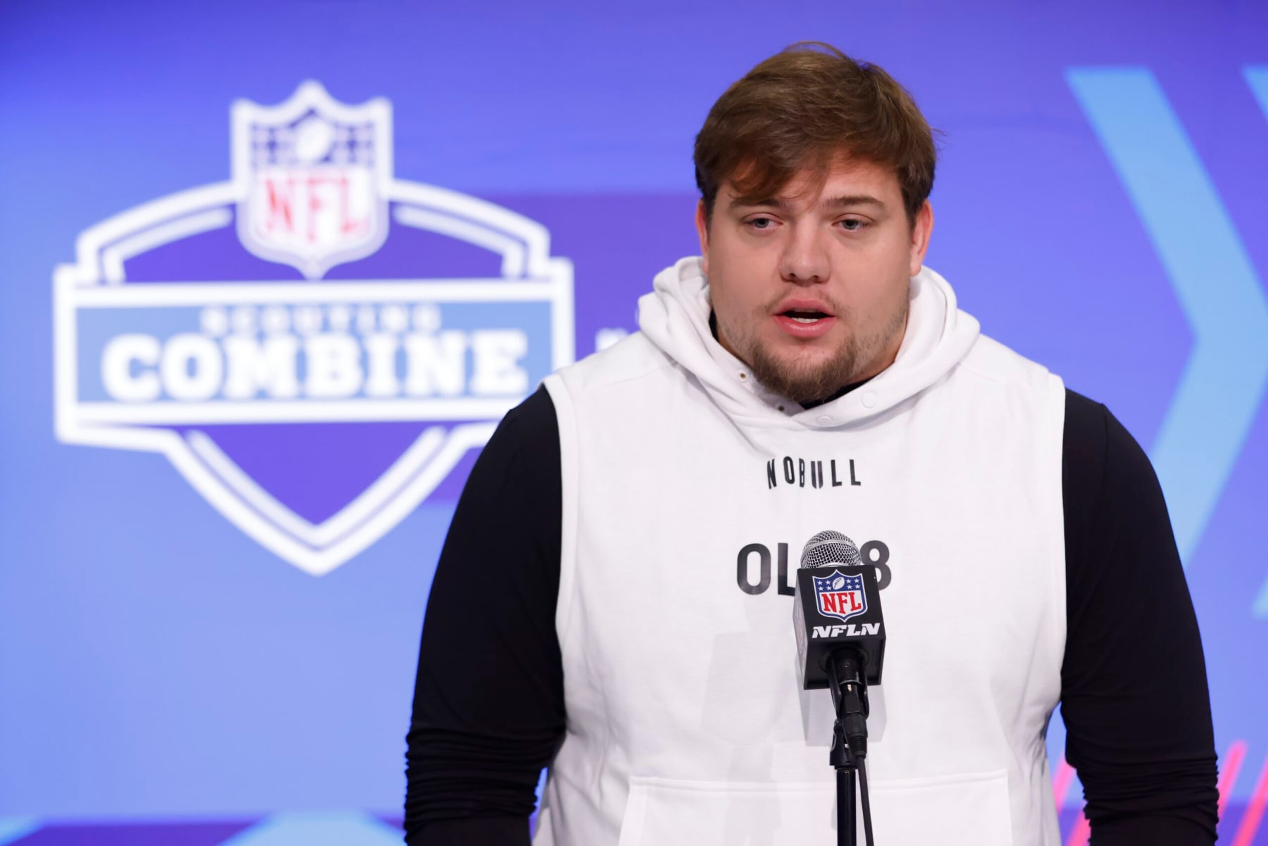 Oregon OL prospect Jackson Powers-Johnson
