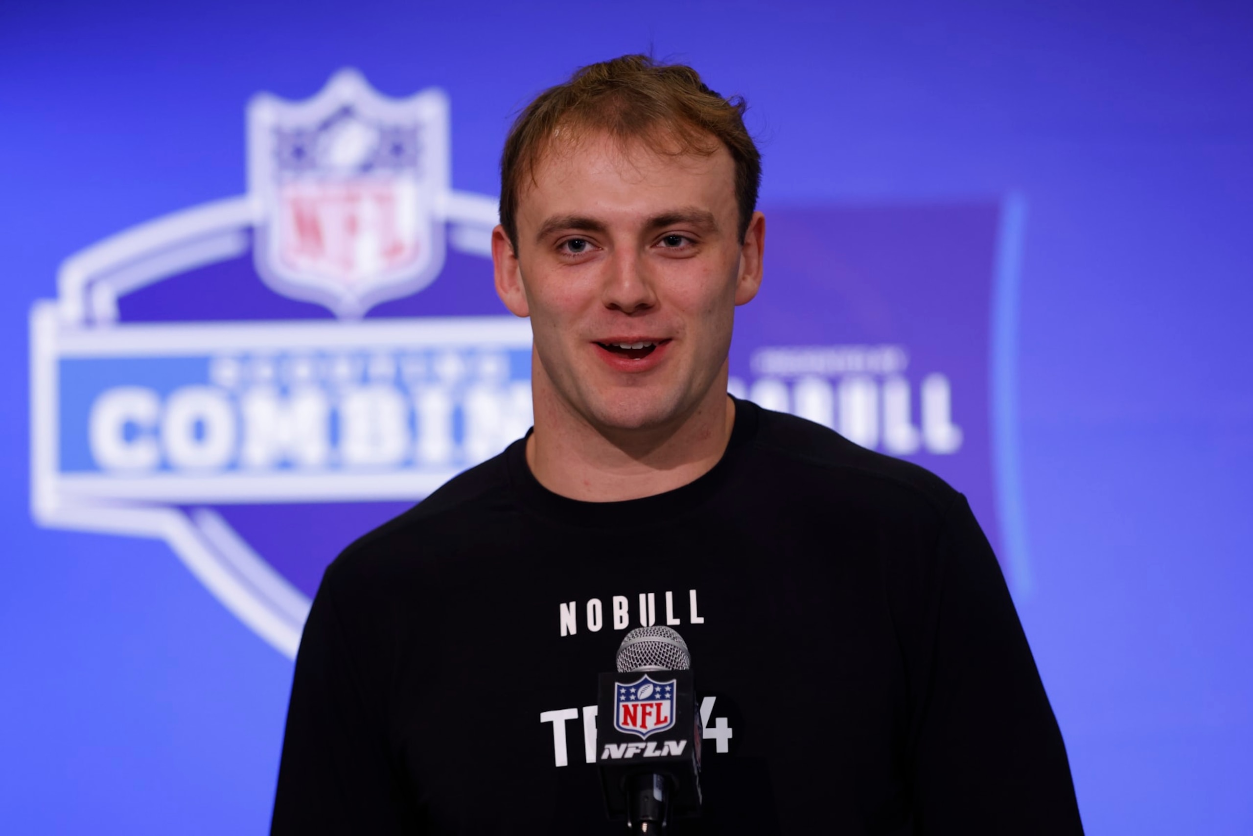INDIANAPOLIS, INDIANA - FEBRUARY 29: Brock Bowers #TE04 of the Georgia speaks to the media during the 2024 NFL Combine at the Indiana Convention Center on February 29, 2024 in Indianapolis, Indiana. (Photo by Justin Casterline/Getty Images) INDIANAPOLIS, INDIANA - FEBRUARY 29: Brock Bowers #TE04 of the Georgia speaks to the media during the 2024 NFL Combine at the Indiana Convention Center on February 29, 2024 in Indianapolis, Indiana. (Photo by Justin Casterline/Getty Images)