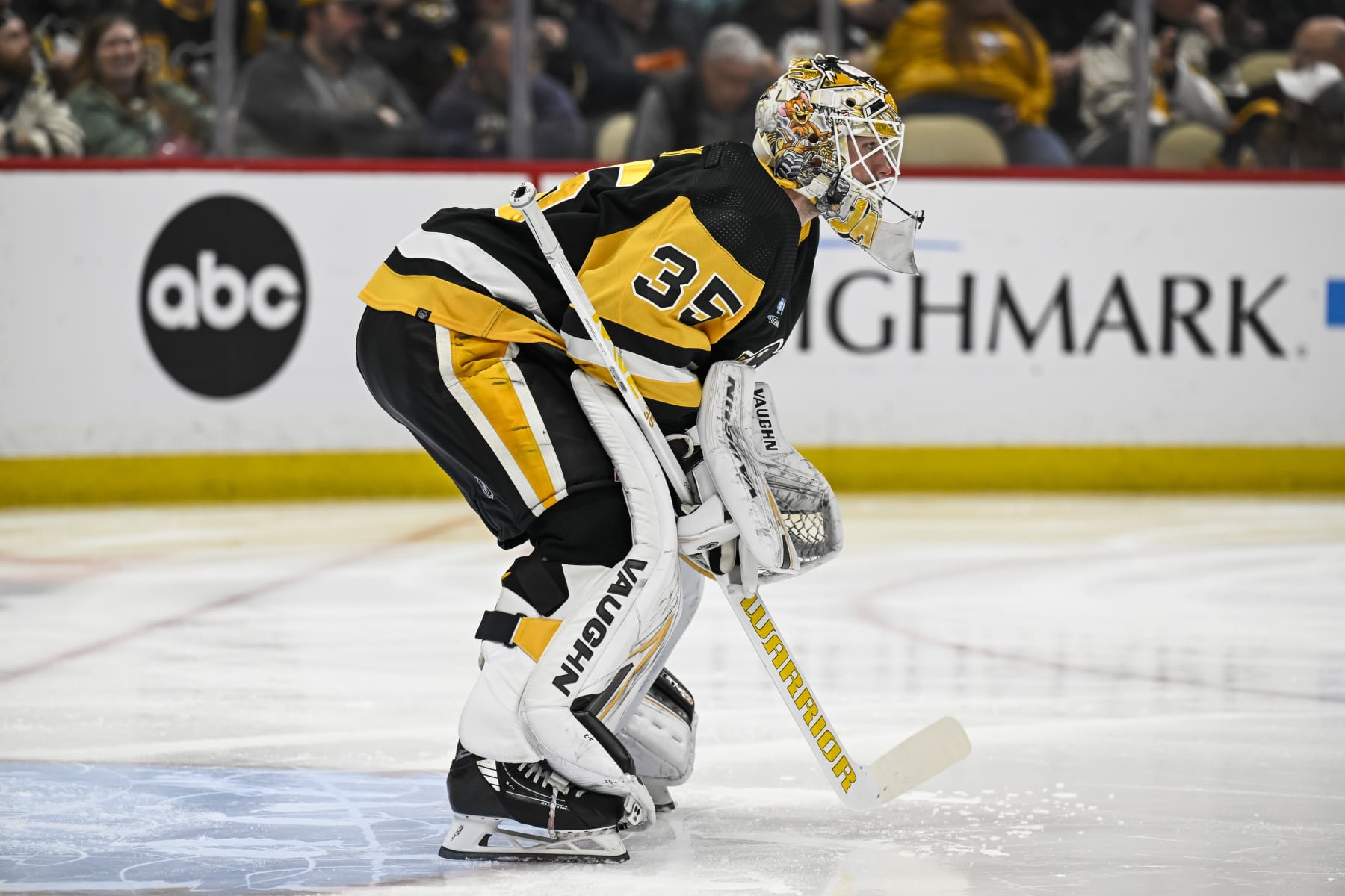 PITTSBURGH, PA - APRIL 13: Pittsburgh Penguins goaltender Tristan Jarry (35) tends net during the third period in the NHL game between the Pittsburgh Penguins and the Boston Bruins on April 13, 2024, at PPG Paints Arena in Pittsburgh, PA. (Photo by Jeanine Leech/Icon Sportswire via Getty Images)