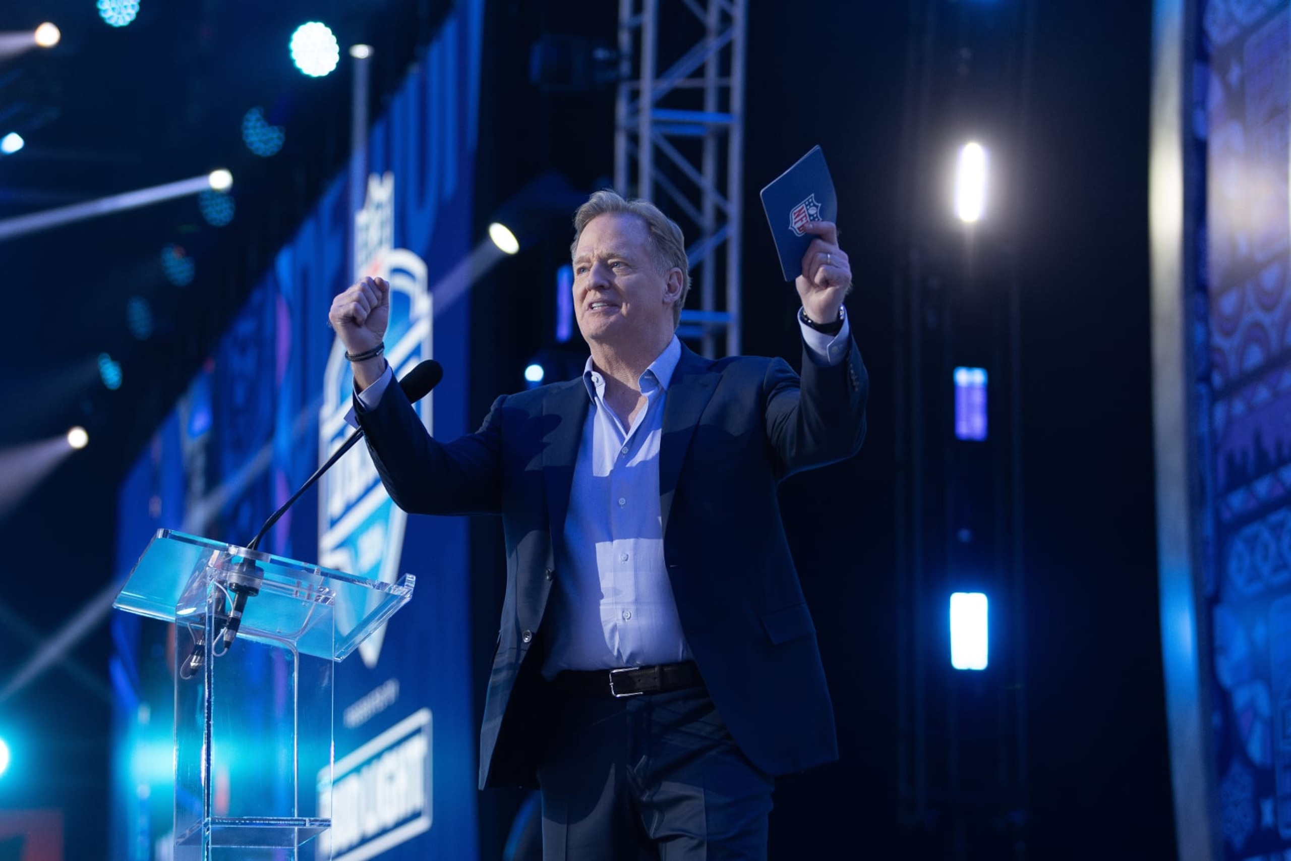 DETROIT, MI - APRIL 25: NFL Commissioner Roger Goodell walks out on the stage during day 1 of the NFL Draft on April 25, 2024 at Fox Theatre in Detroit, MI. (Photo by John Smolek/Icon Sportswire via Getty Images)