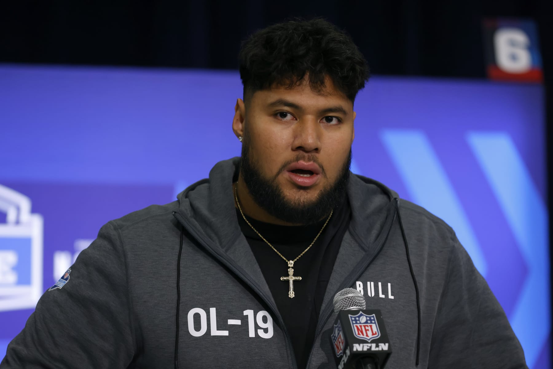 Steelers OT Troy Fautanu
