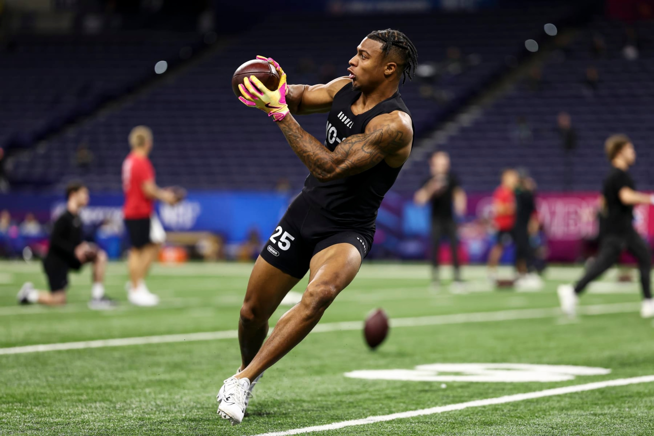 INDIANAPOLIS, INDIANA - MARCH 2: Brenden Rice #WO25 of Southern California participates in a drill during the NFL Combine at the Lucas Oil Stadium on March 2, 2024 in Indianapolis, Indiana. (Photo by Kevin Sabitus/Getty Images)