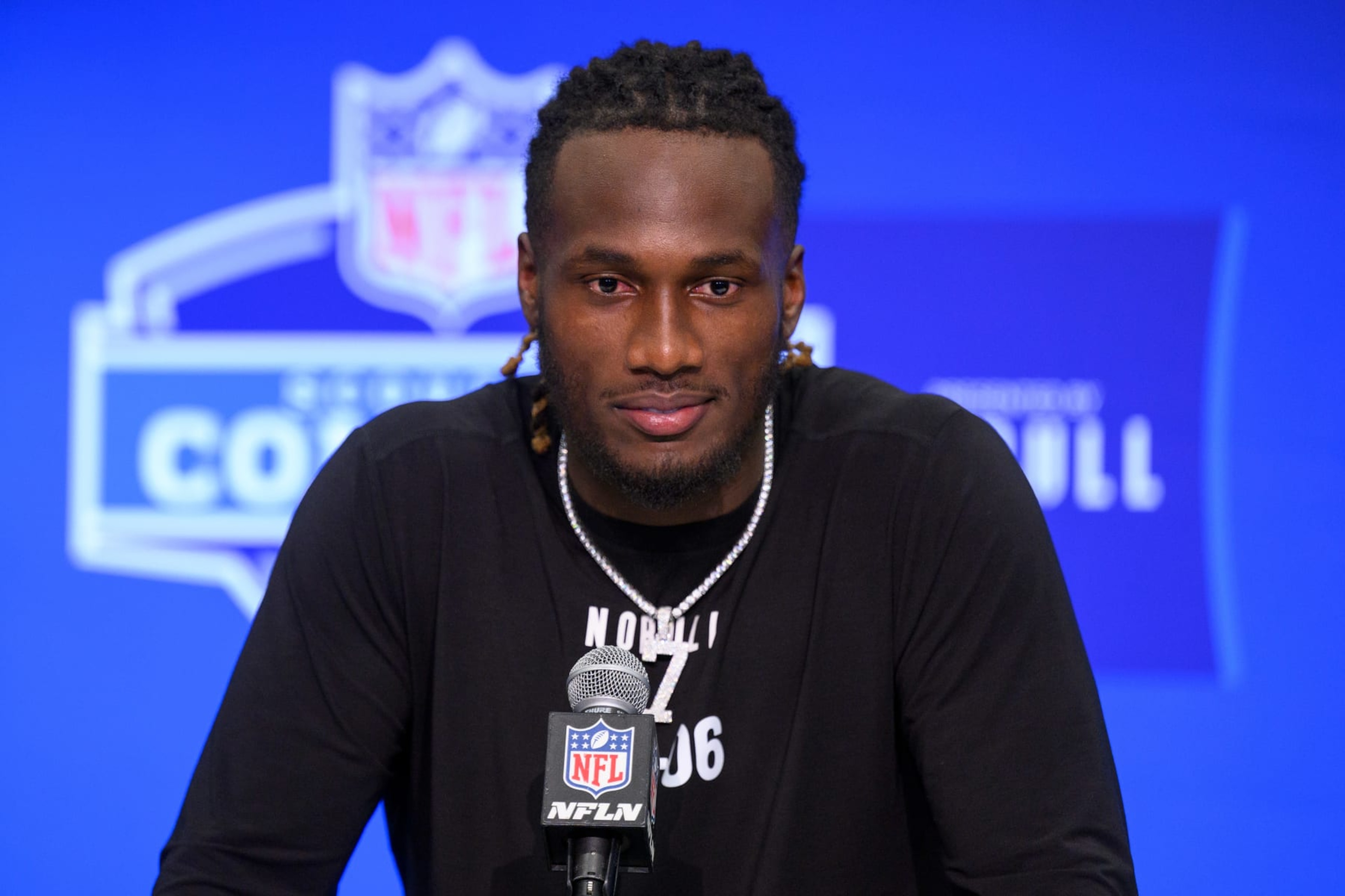 INDIANAPOLIS, IN - MARCH 01: Tennessee quarterback Joe Milton III answers questions from the media during the NFL Scouting Combine on March 1, 2024, at the Indiana Convention Center in Indianapolis, IN. (Photo by Zach Bolinger/Icon Sportswire via Getty Images)