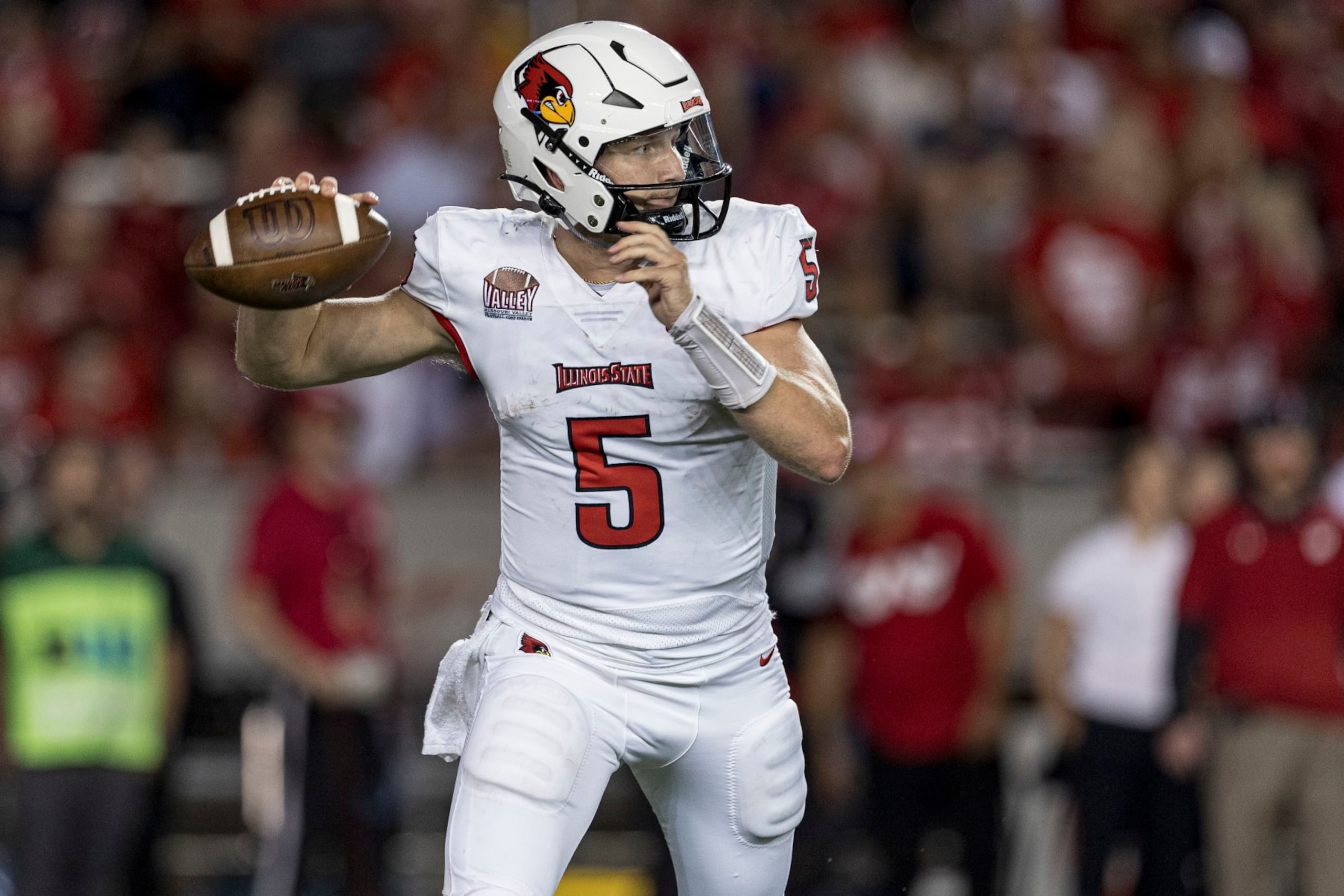 MADISON, WI - SEPTEMBER 03: Illinois State Redbirds quarterback Zack Annexstad (5) throws a pass durning a college football game between the Illinois State Redbirds and the Wisconsin Badgers on September 3rd, 2022 at Barry Alvarez field in Camp Randall Stadium in Madison, WI. (Photo by Dan Sanger/Icon Sportswire via Getty Images)