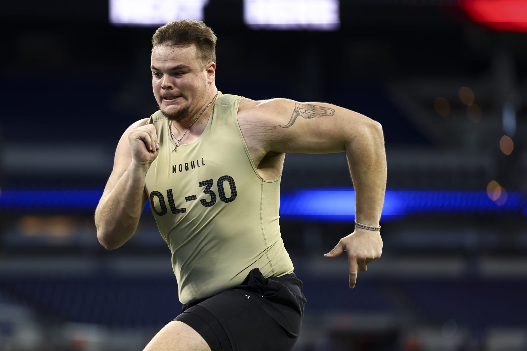 INDIANAPOLIS, INDIANA - MARCH 3: Garret Greenfield #OL30 of South Dakota State participates in a drill during the NFL Combine at the Lucas Oil Stadium on March 3, 2024 in Indianapolis, Indiana. (Photo by Kevin Sabitus/Getty Images)