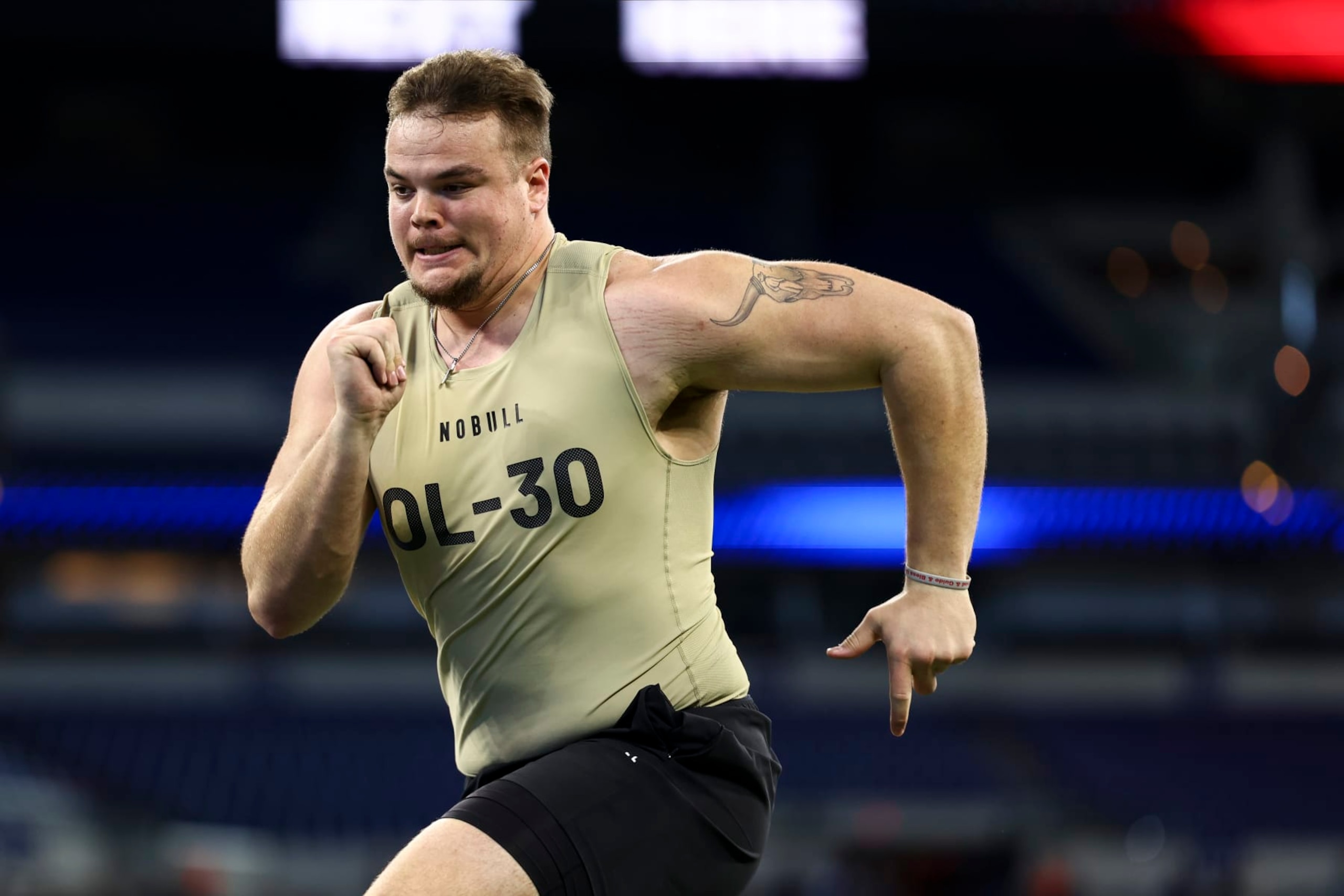 INDIANAPOLIS, INDIANA - MARCH 3: Garret Greenfield #OL30 of South Dakota State participates in a drill during the NFL Combine at the Lucas Oil Stadium on March 3, 2024 in Indianapolis, Indiana. (Photo by Kevin Sabitus/Getty Images)