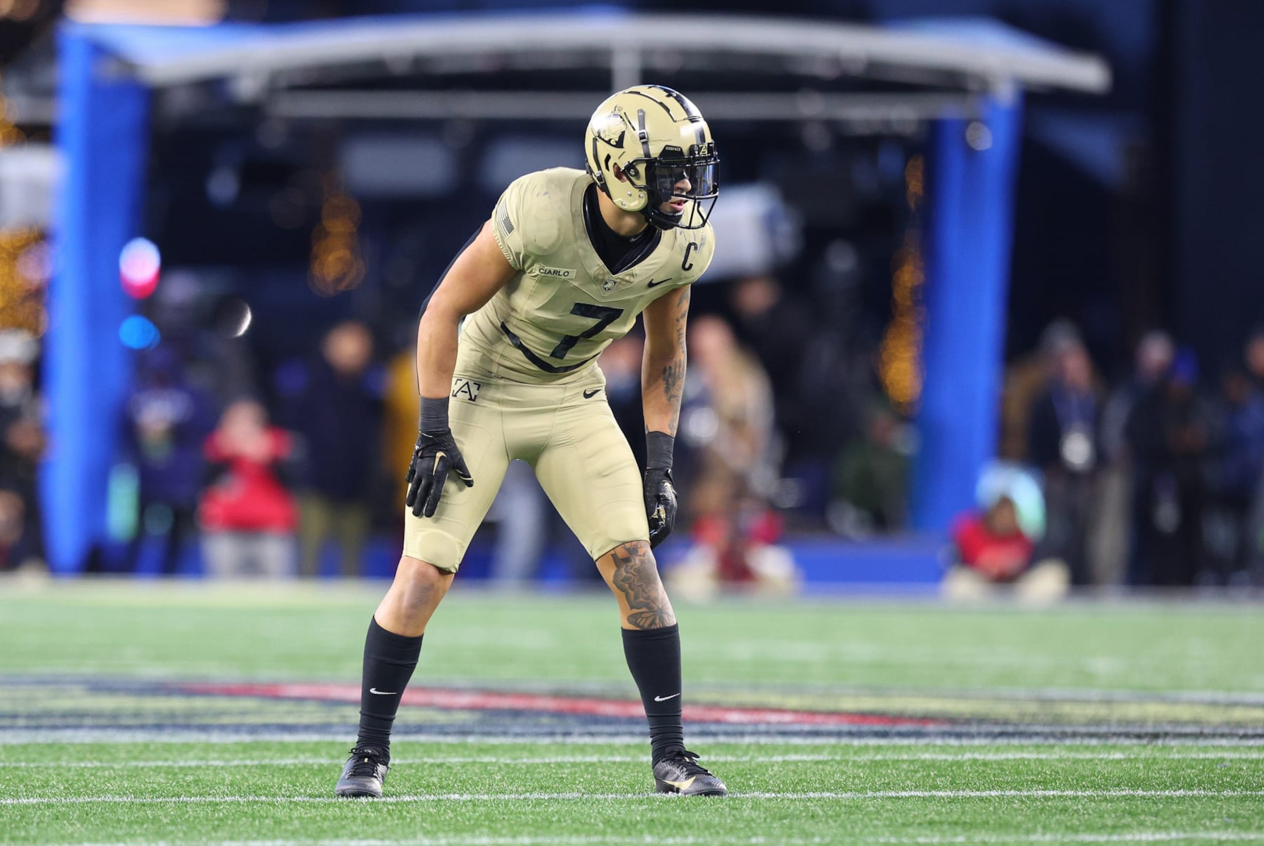 FOXBOROUGH, MA - DECEMBER 09: Army Black Knights linebacker Jimmy Ciarlo (7) in action during the 124th Army-Navy football game on December 9, 2023, at Gillette Stadium in Foxborough, MA. (Photo by M. Anthony Nesmith/Icon Sportswire via Getty Images)