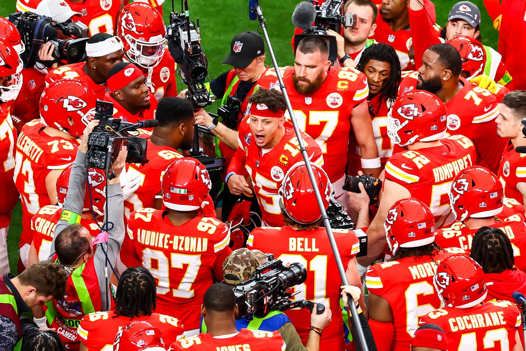 LAS VEGAS, NV - FEBRUARY 11: Kansas City Chiefs quarterback Patrick Mahomes (15) rally's the team in a huddle prior to Super Bowl LVIII between the Kansas City Chiefs and the San Francisco 49ers on Sunday February 11, 2024 at Allegiant Stadium in Las Vegas, NV.  (Photo by Nick Tre. Smith/Icon Sportswire via Getty Images)