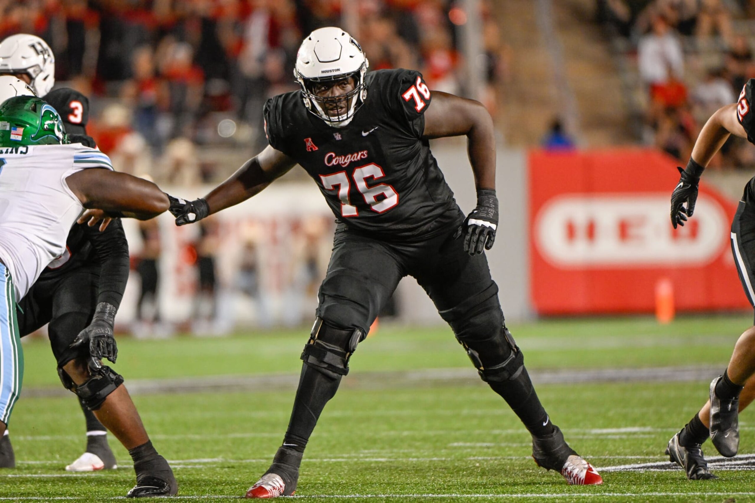 HOUSTON, TX - SEPTEMBER 30: Houston Cougars offensive lineman Patrick Paul (76) prepares to block during the football game between the Tulane Green Wave and Houston Cougars at TDECU Stadium on September 30, 2022 in Houston, TX. (Photo by Ken Murray/Icon Sportswire via Getty Images)