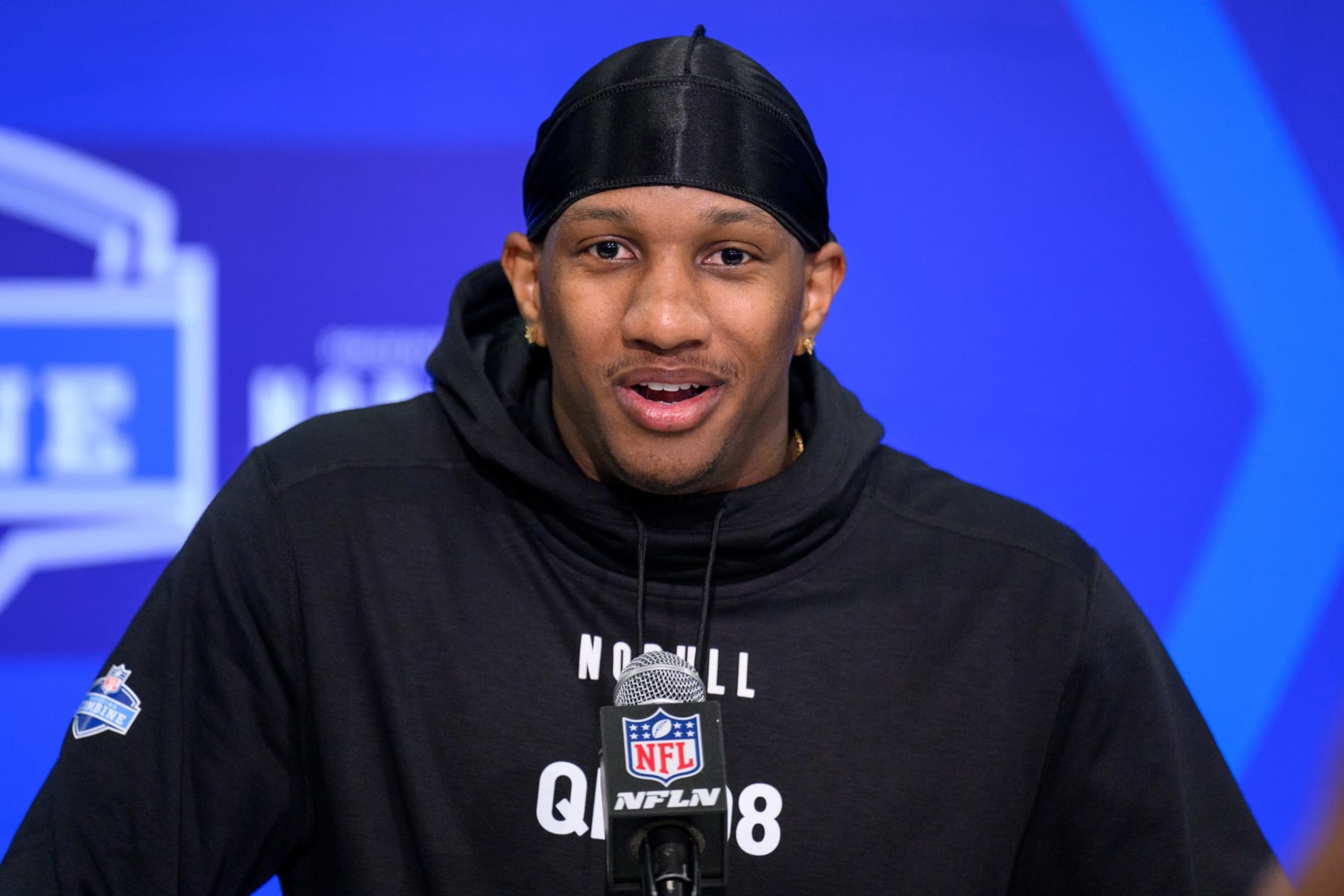 INDIANAPOLIS, IN - MARCH 01: Washington quarterback Michael Penix Jr. answers questions from the media during the NFL Scouting Combine on March 1, 2024, at the Indiana Convention Center in Indianapolis, IN. (Photo by Zach Bolinger/Icon Sportswire via Getty Images)