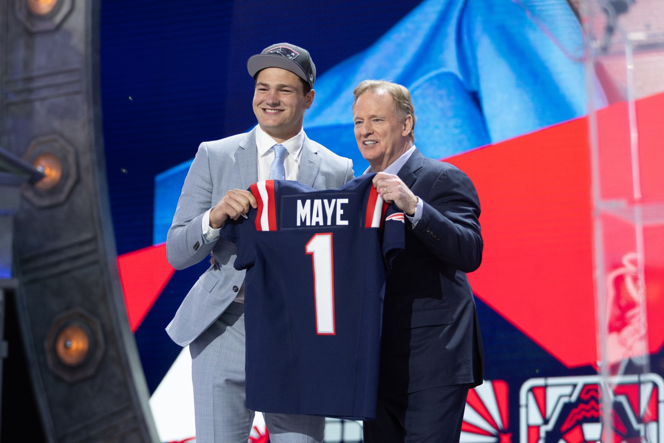 DETROIT, MI - APRIL 25: NFL Commissioner Roger Goodell poses with North Carolina Quarterback Drake Maye moments after the New England Patriots take Maye third overall during day 1 of the NFL Draft on April 25, 2024 at Fox Theatre in Detroit, MI. (Photo by John Smolek/Icon Sportswire via Getty Images)