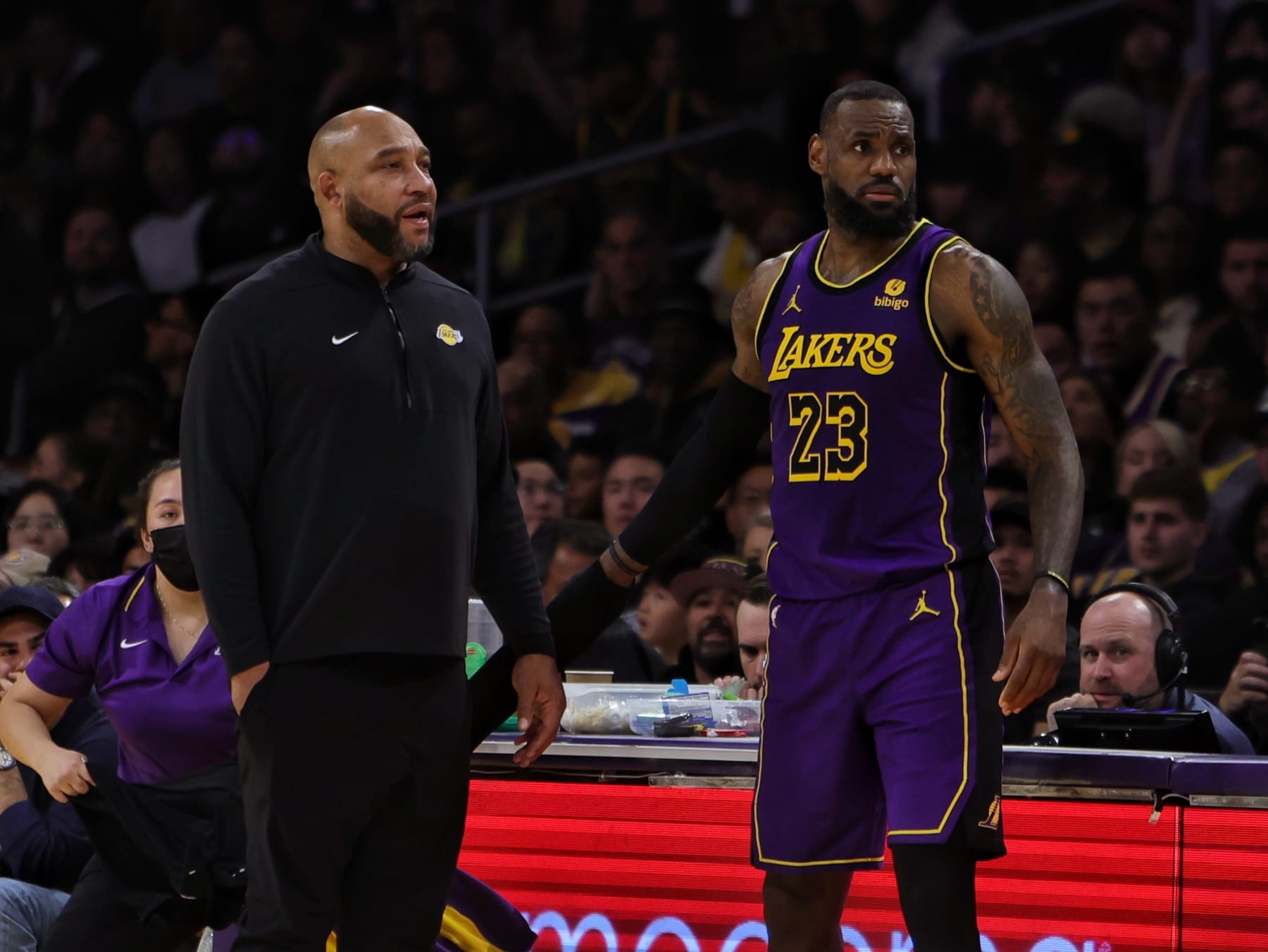 LOS ANGELES, CA - FEBRUARY 9: LeBron James #23  and Head Coach Darvin Ham of the Los Angeles Lakers looks on during the game against the New Orleans Pelicans on February 9, 2024 at Crypto.Com Arena in Los Angeles, California. NOTE TO USER: User expressly acknowledges and agrees that, by downloading and/or using this Photograph, user is consenting to the terms and conditions of the Getty Images License Agreement. Mandatory Copyright Notice: Copyright 2024 NBAE (Photo by Jim Poorten/NBAE via Getty Images)