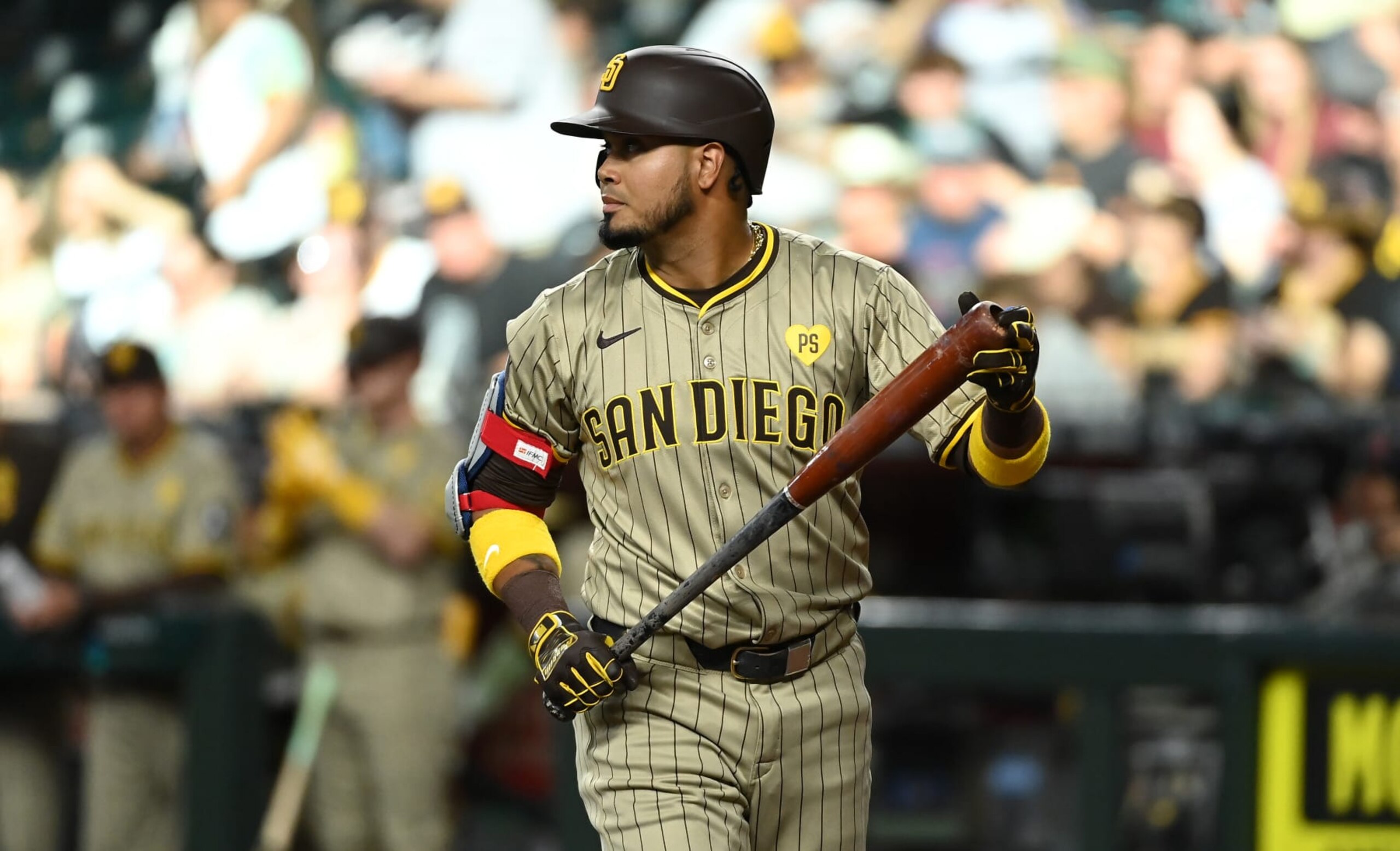 PHOENIX, ARIZONA - MAY 04: Luis Arraez #4 of the San Diego Padres gets ready in the batters box during the first inning against the Arizona Diamondbacks at Chase Field on May 04, 2024 in Phoenix, Arizona. (Photo by Norm Hall/Getty Images)