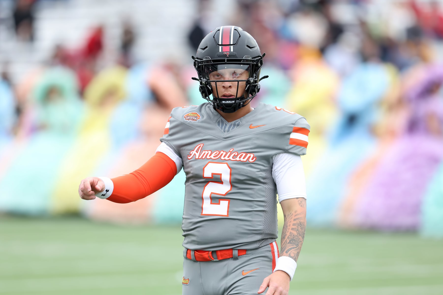 MOBILE, AL - FEBRUARY 03: American quarterback Spencer Rattler of South Carolina (2) during the 2024 Reese's Senior Bowl on February 3, 2024 at Hancock Whitney Stadium in Mobile, Alabama.  (Photo by Michael Wade/Icon Sportswire via Getty Images)